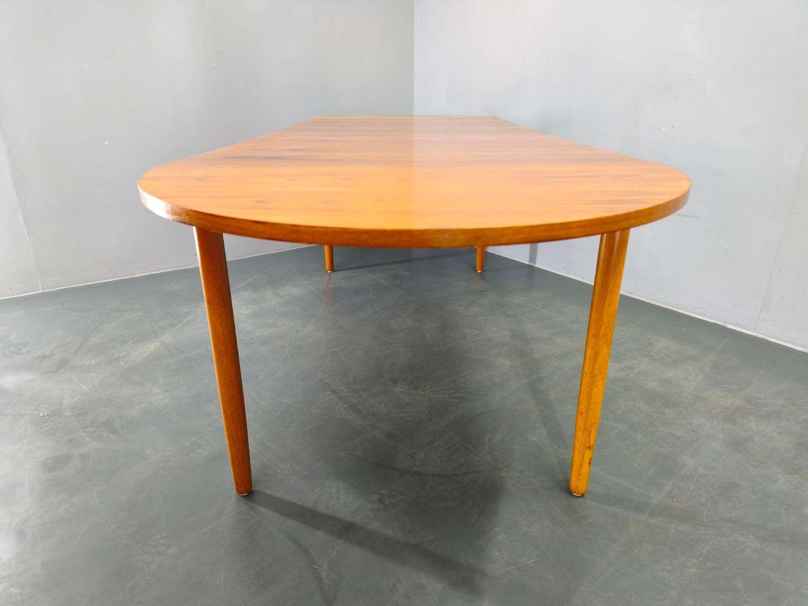 photo vinterior Deense mid-century teakhouten uitschuifbare eettafel, jaren 1960