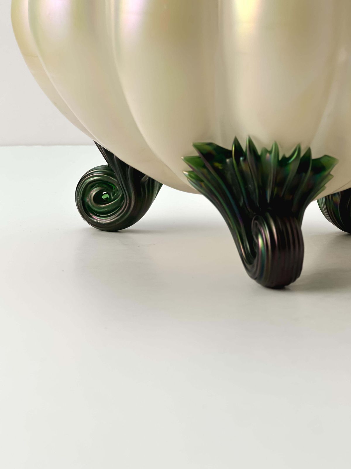 Art Nouveau Pearlescent Glass Rose Bowl Vase By Kralik With Brass Frog, Bohemia photo for sale