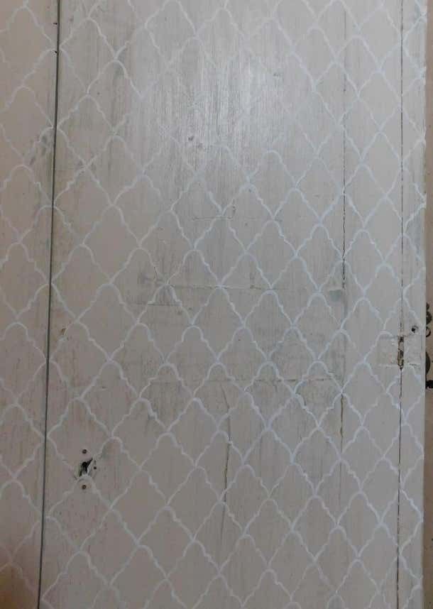N.1 Placard, Hand Painted Beige Wall Wardrobes With White Texture, Italy photo 2664.0