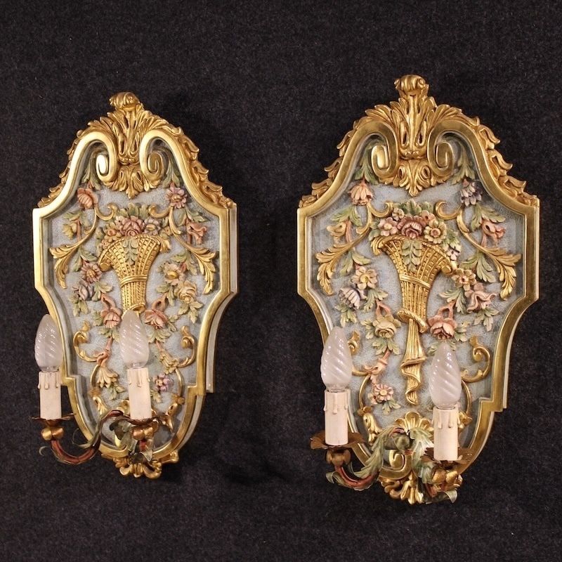 1400.0 Pair Of Lacquered And Gilded Italian Louis XVI Style Wall Lamps photo