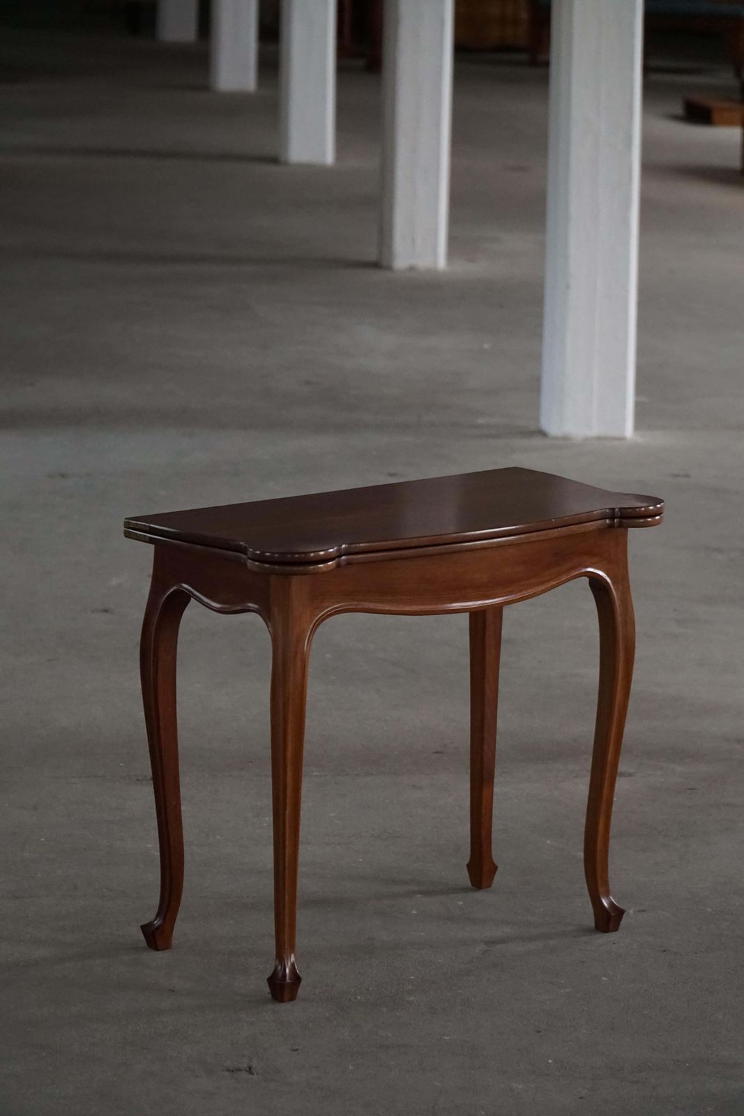 English 19th Century, Game Table In Mahogany With Fold Over Top & Cabriole Legs photo buy