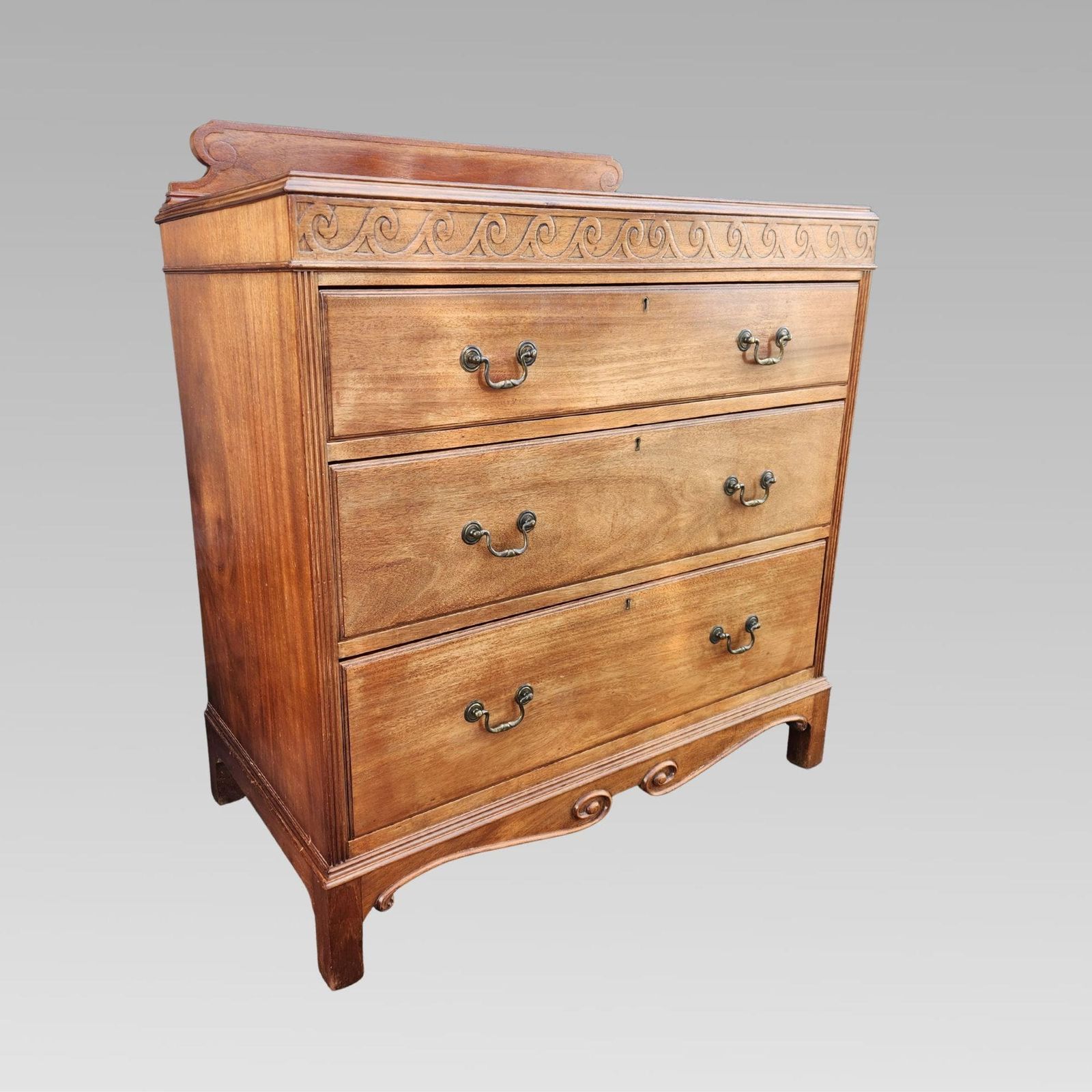 Charming Antique 19th Century Victorian Mahogany Chest Of Drawers