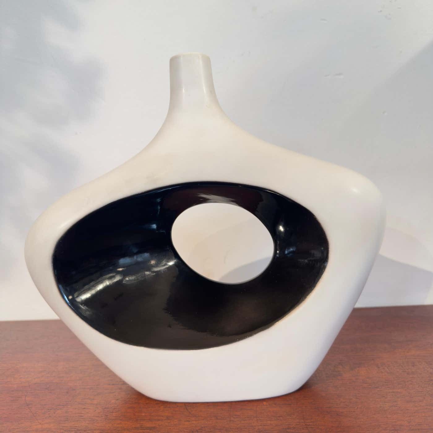 photo vintage 1980s White And Black Ceramic Vase With Organic Abstract Design By Fos Italy