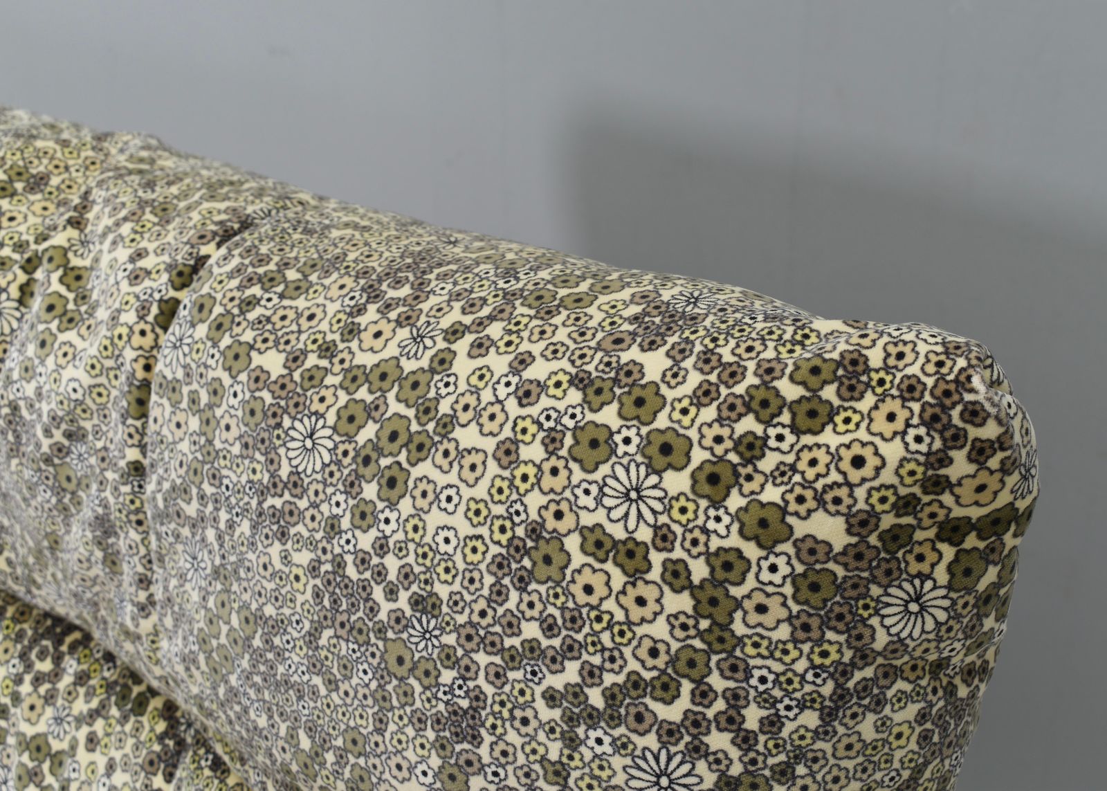 Ligne Roset 'Dainthus' Lounge Chair By Michel Ducaroy 'Liberty Of London' Fabric photo vintage