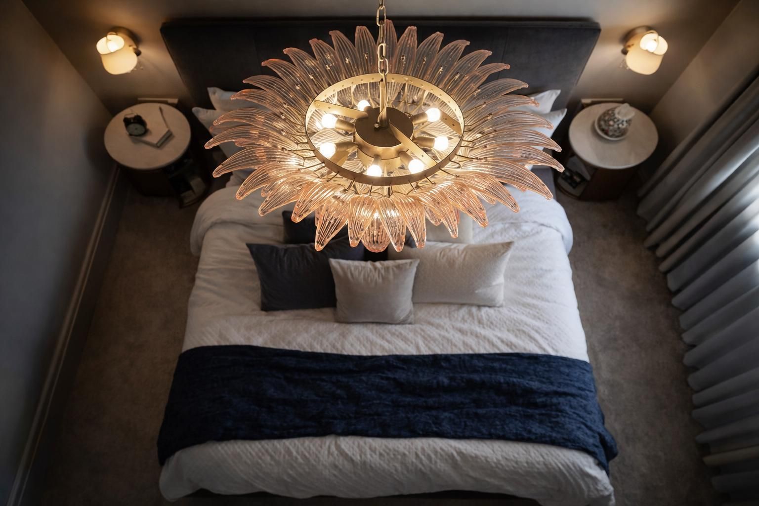photo furniture Italian Pink Leaves Palmette Chandelier Murano