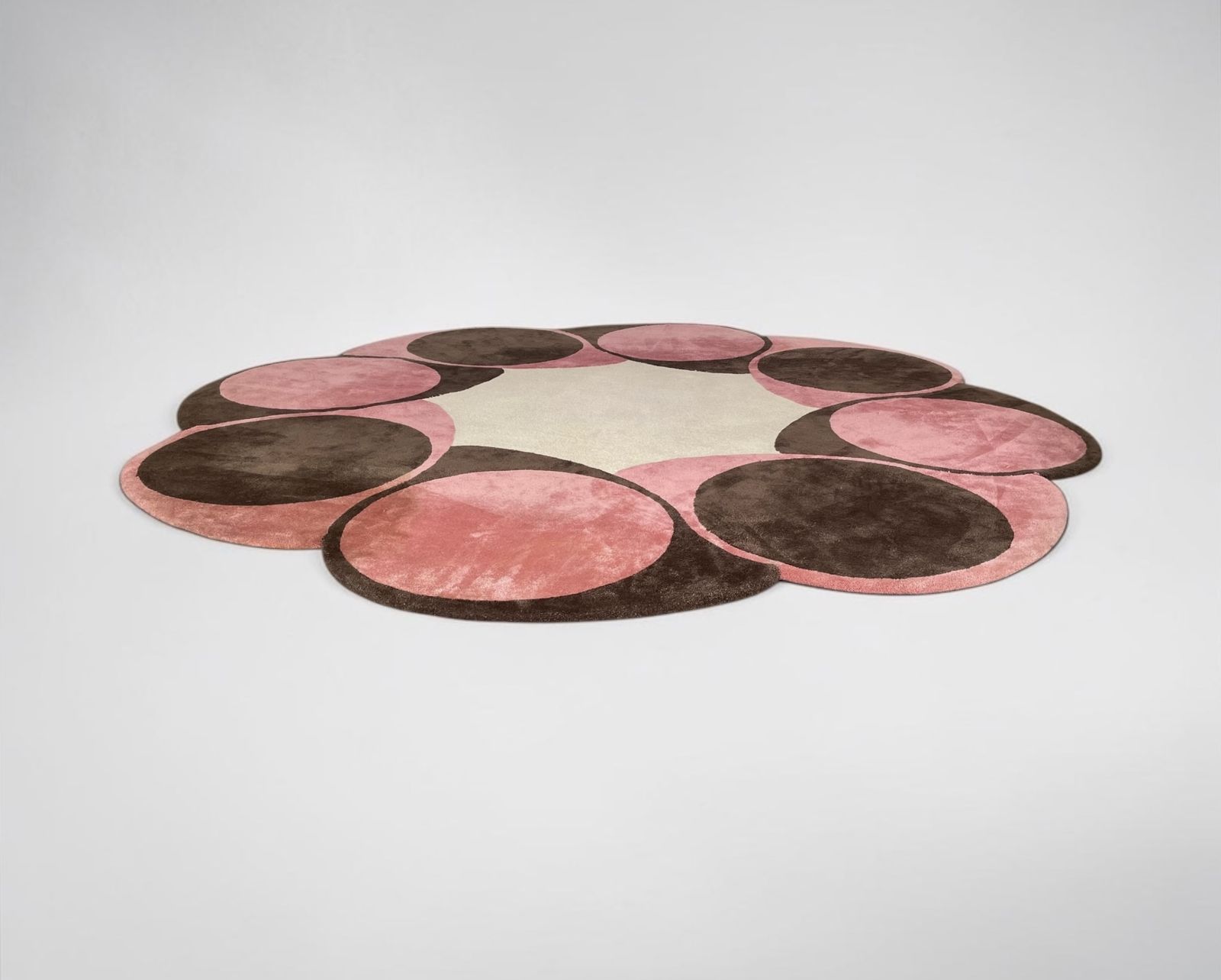 Vintage Circular Rug In Brown, Pink And Cream photo vinterior