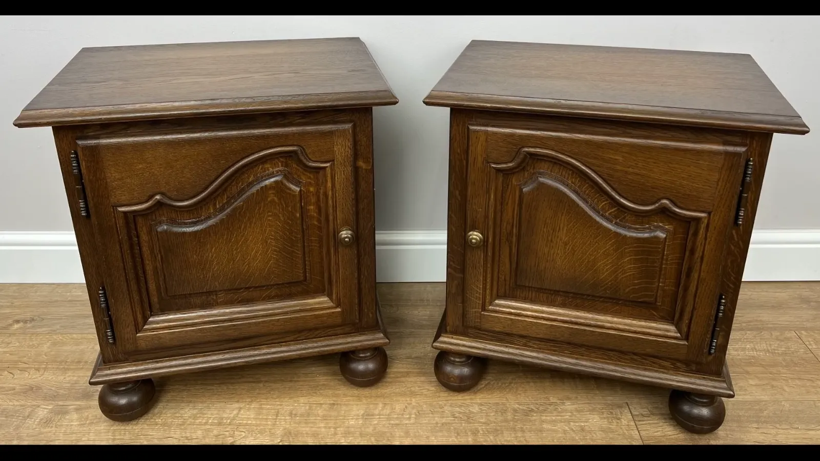 Pair Of Bedside Tables Vintage French Style Nightstands Carved Cabinets Lot 4965 photo furniture
