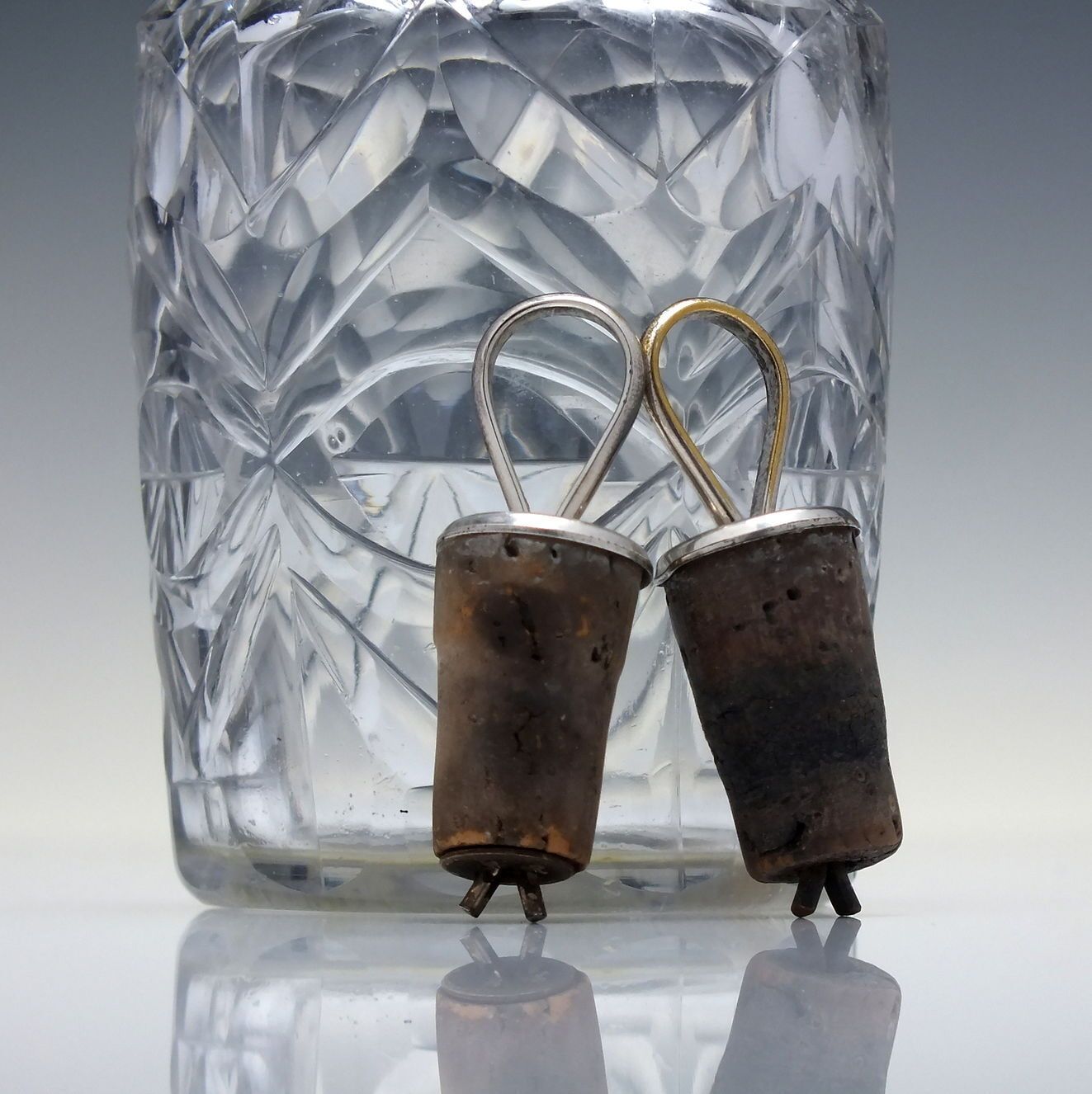 photo furniture Pair Of Georgian Irish Cut Glass Oil & Vinegar Cruet Bottles With Silver Plated Stand C1770 80