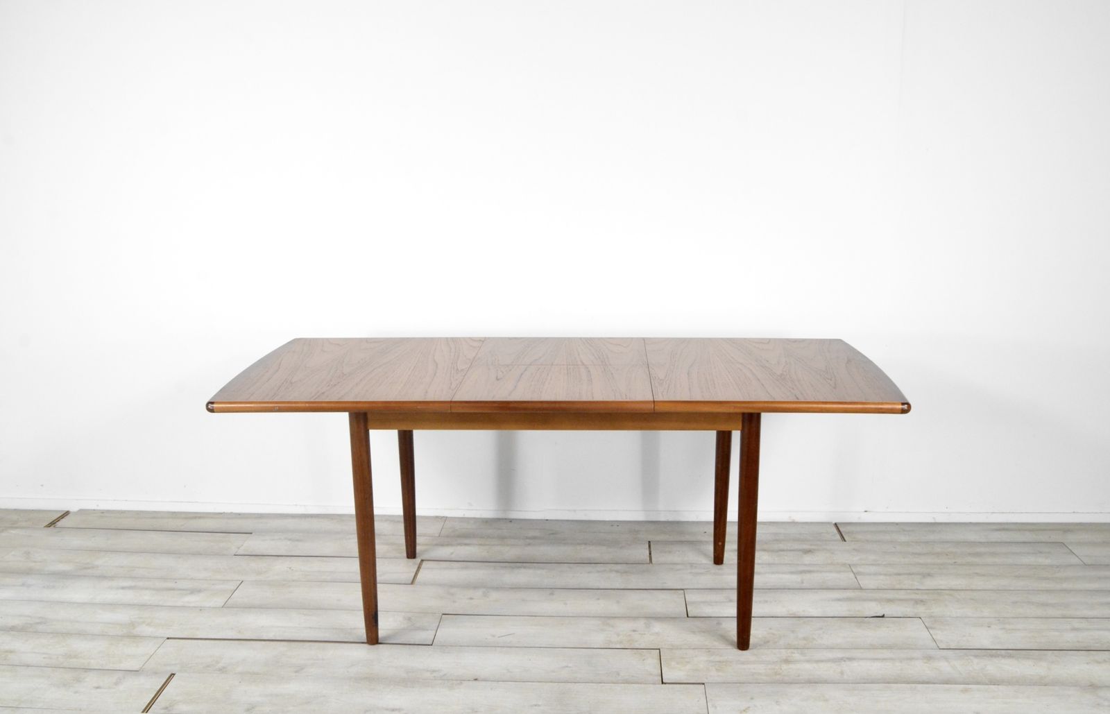 Fantastic Vintage Midcentury Meredew Extending Teak Table. Modern / Retro / Danish Style. photo vinterior
