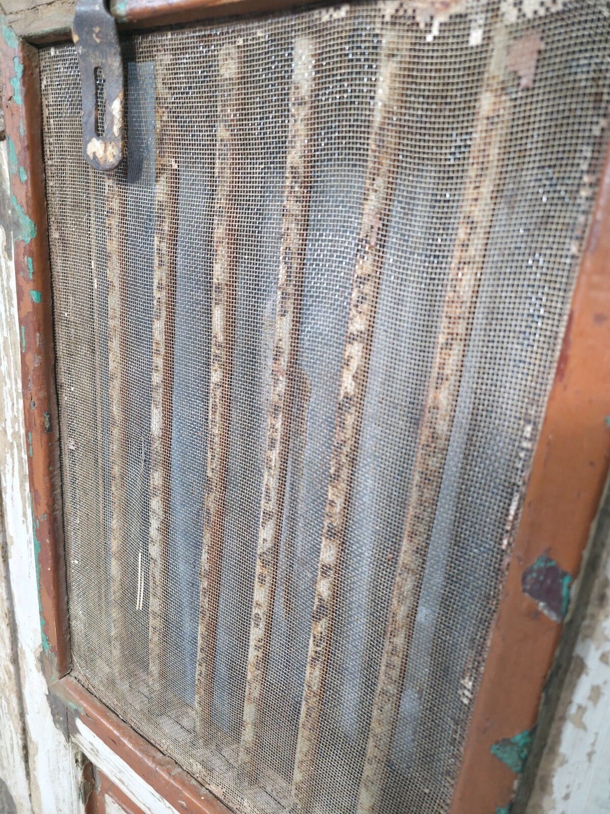 photo furniture Pair Vintage Rustic Indian Wooden Iron Doors Garden Gates Room Divider Screen