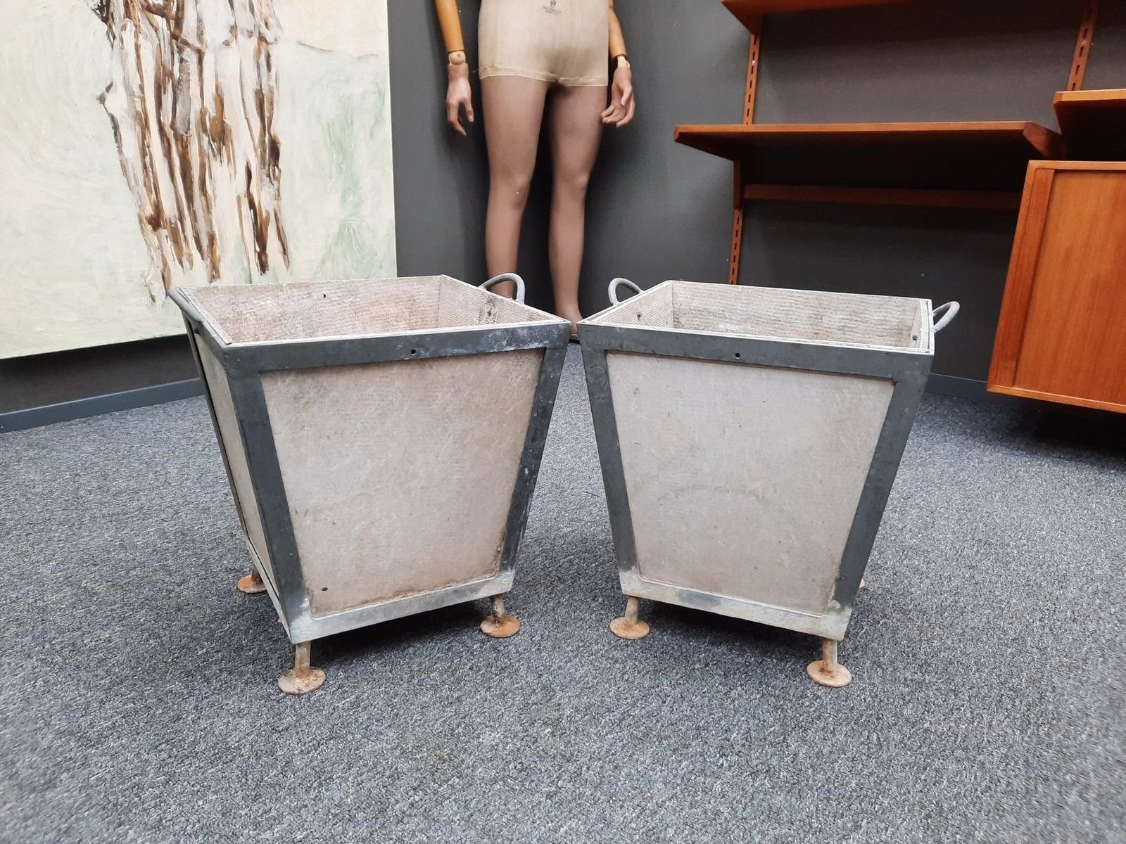 Brutalist Planters, 1950s, Set Of 2 photo furniture
