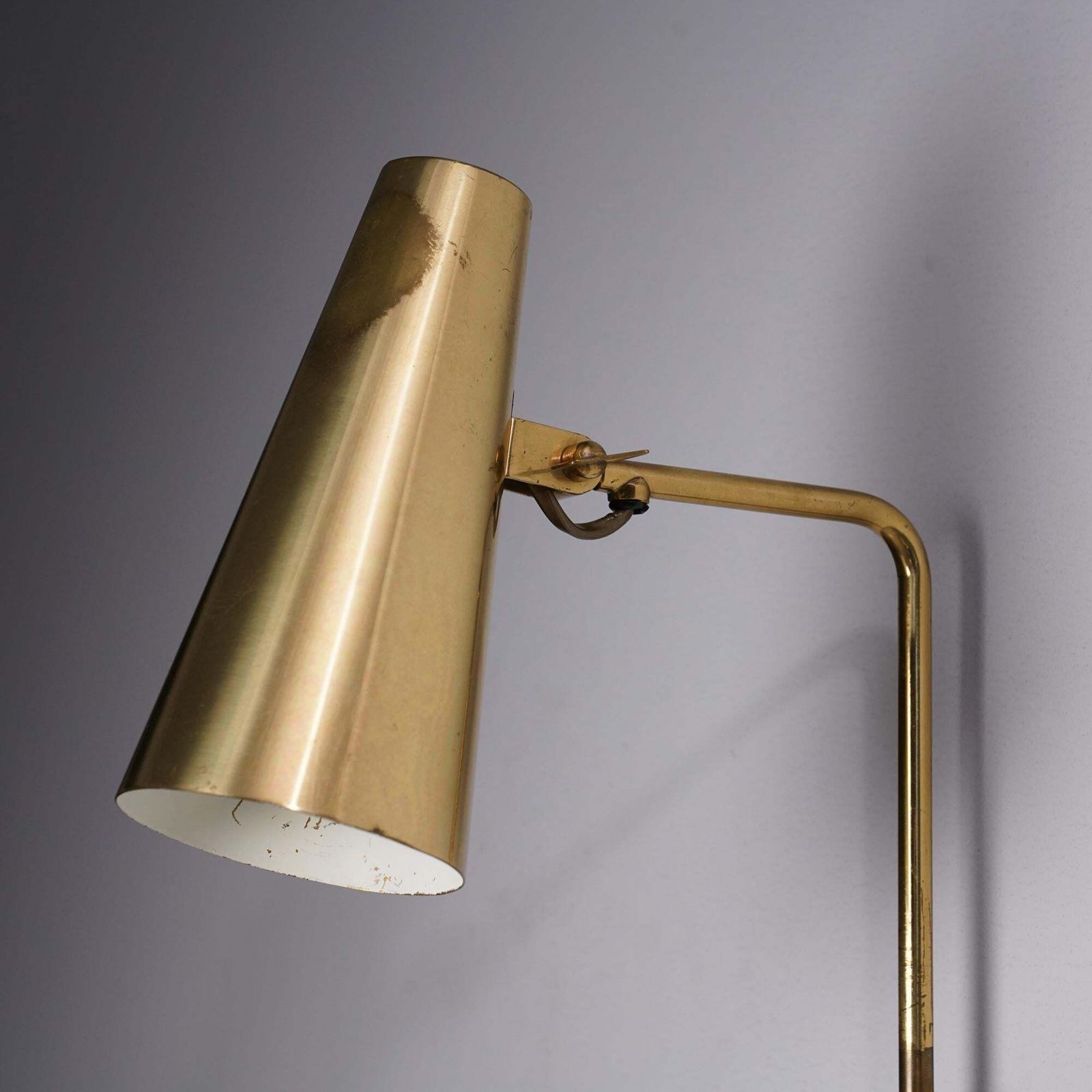 Pair Of Model 9459 Wall Lights, Paavo Tynell, Taito Oy, 1940/1950s photo for sale