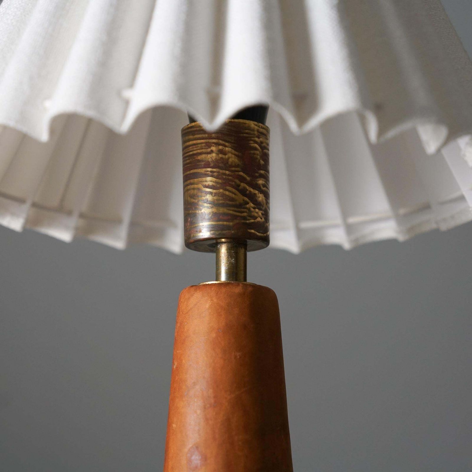 Scandinavian Modern Leather Table Lamp, Lisa Johansson Pape, Orno Oy, 1950/1960s photo for sale