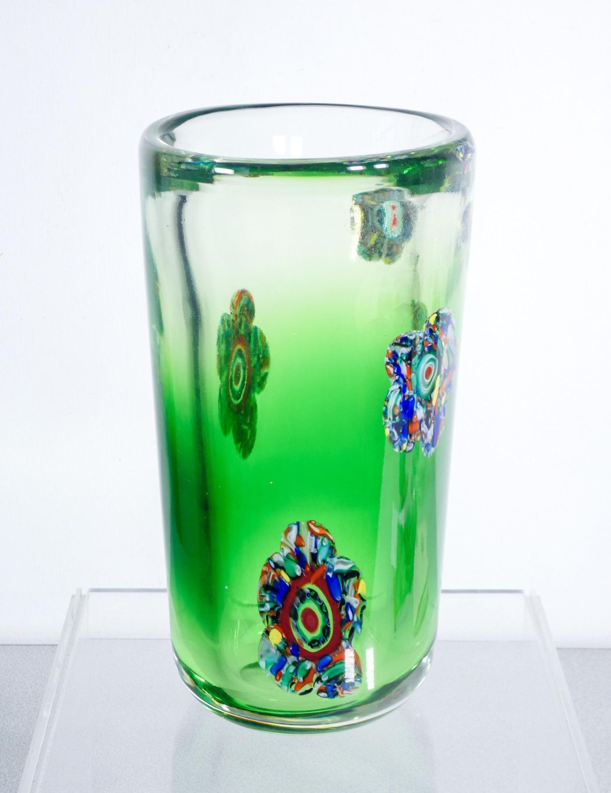 Large Murano Blown Glass Vase Decorated With Flowers And Murrine. 1990s photo 480.0