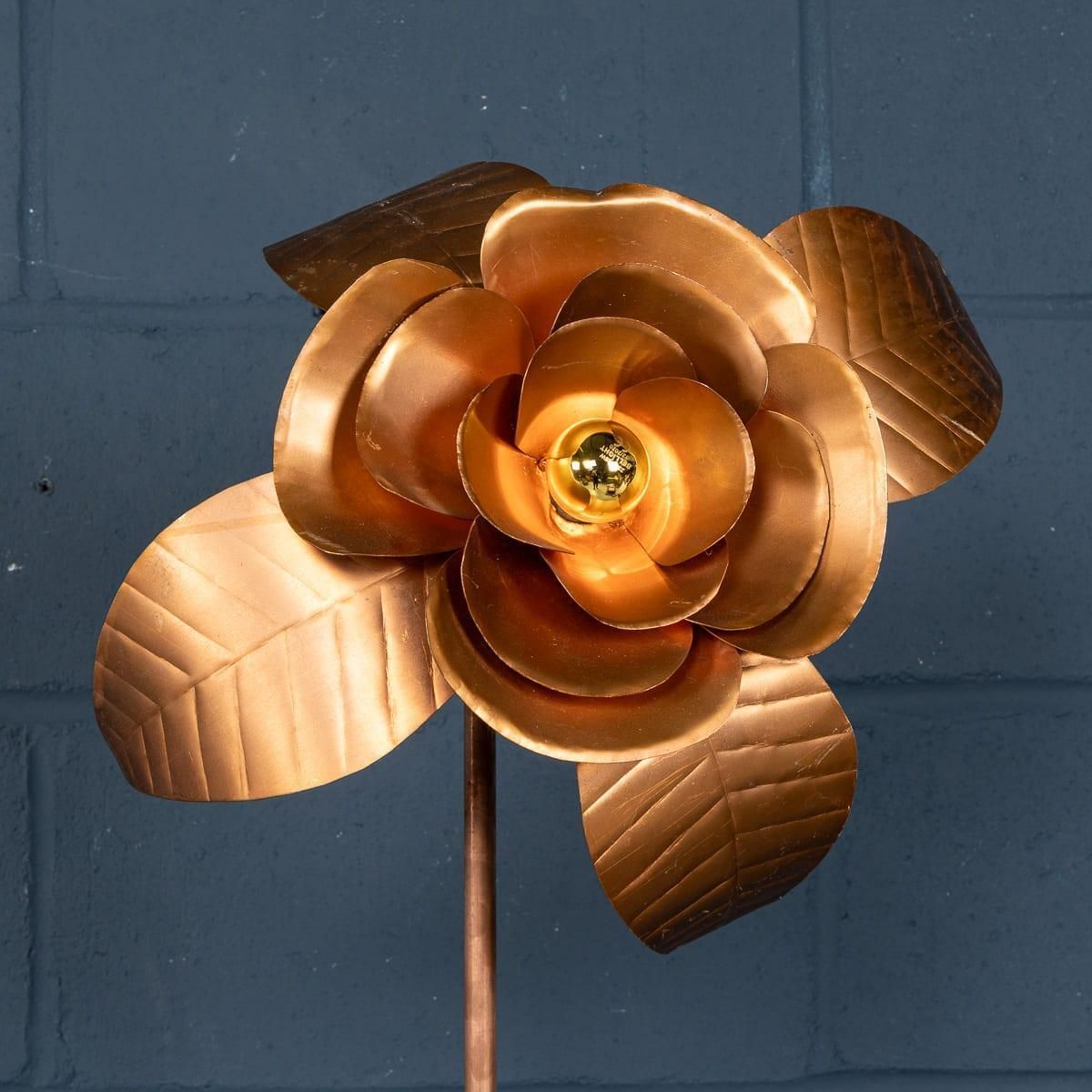 Vintage 20th Century Italian Brass Floral Floor Lamp C.1970 photo vinterior