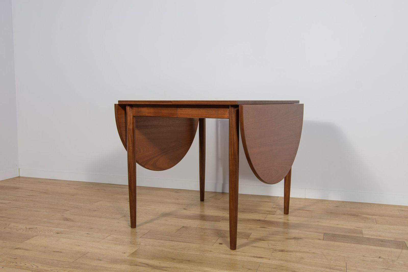 Mid Century Extendable Teak Dining Table, Denmark, 1960s photo Furniture