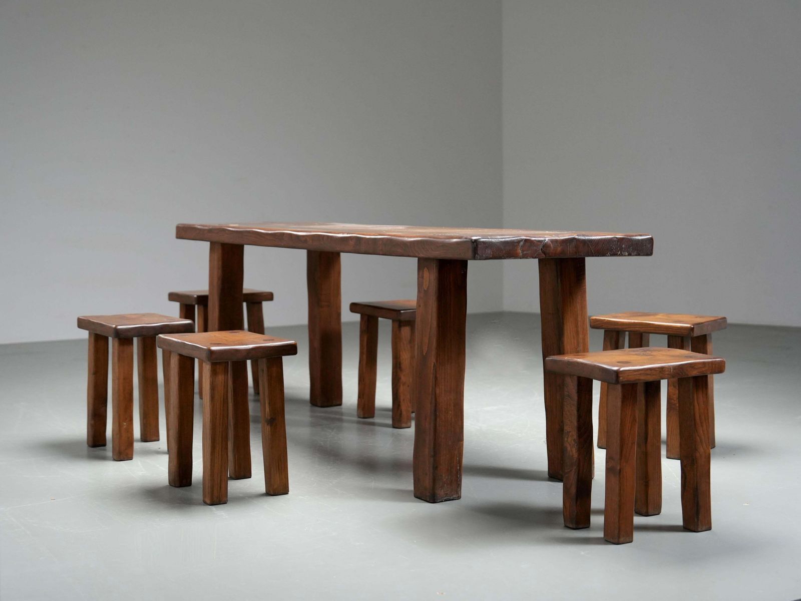 Brutalistisch Eetkamerset In Massief Grenenhout Met 6 Krukken, Frankrijk, Jaren 1970 photo furniture