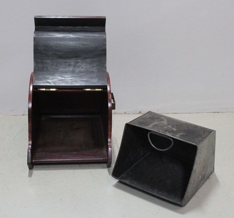 Rare Coal Reserve  19th photo for sale