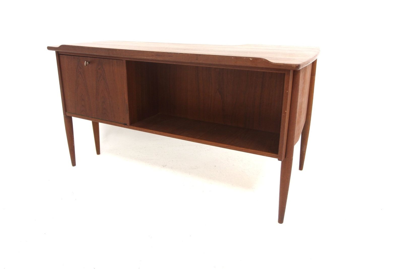 Scandinavian Teak Desk By Göran Strand For Lelångs Möbelfabrik, Sweden, 1950s