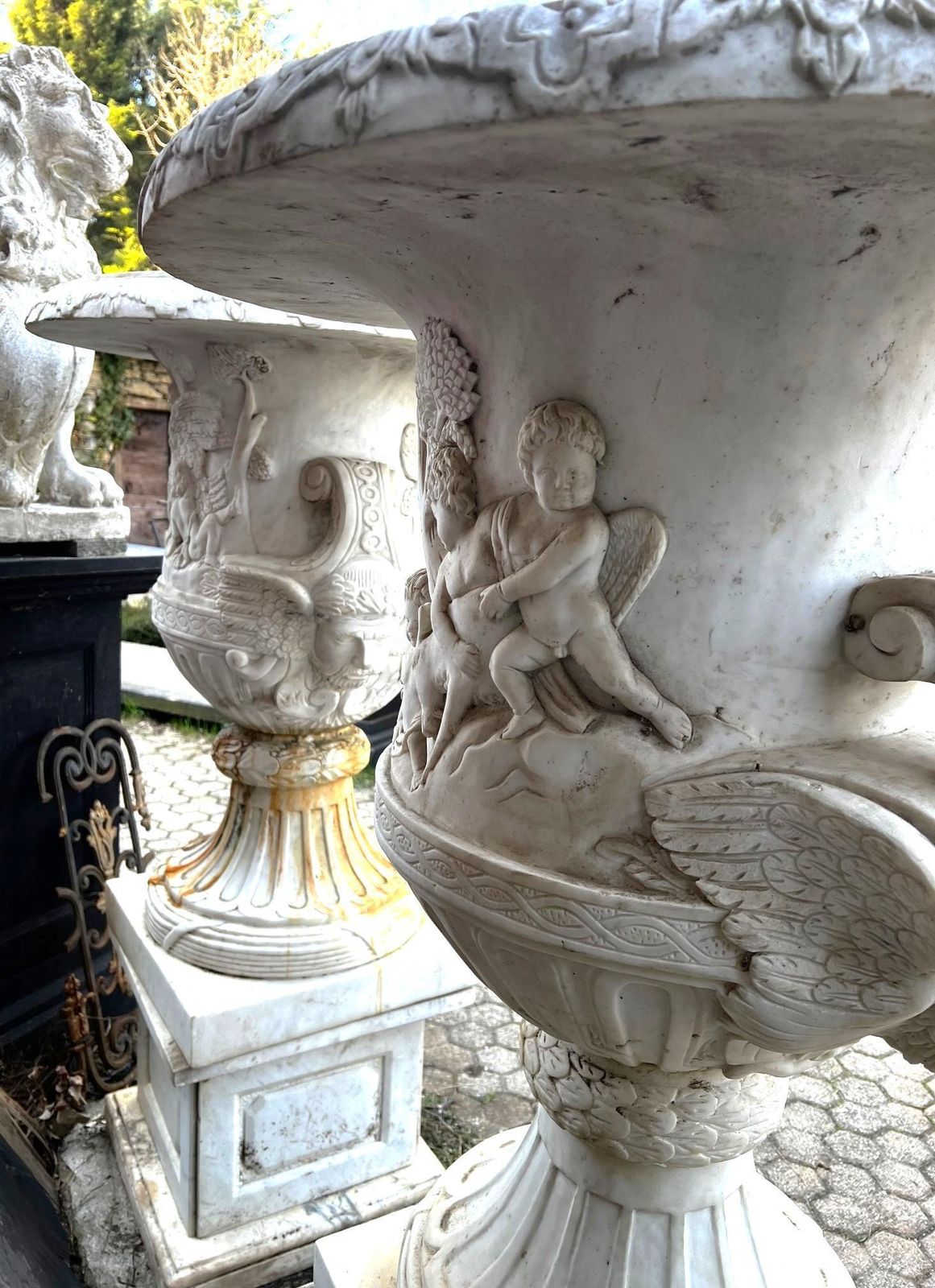 photo furniture Pair Of White Marble Bowl Vases With Base, Italy