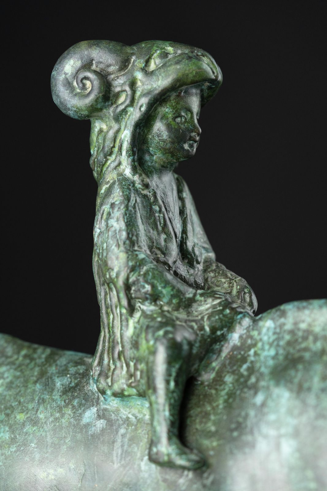 Sergey Oganov Golden Fleece, Sculpture By Sergey Oganov. 2015. Bronze 2015 photo vinterior
