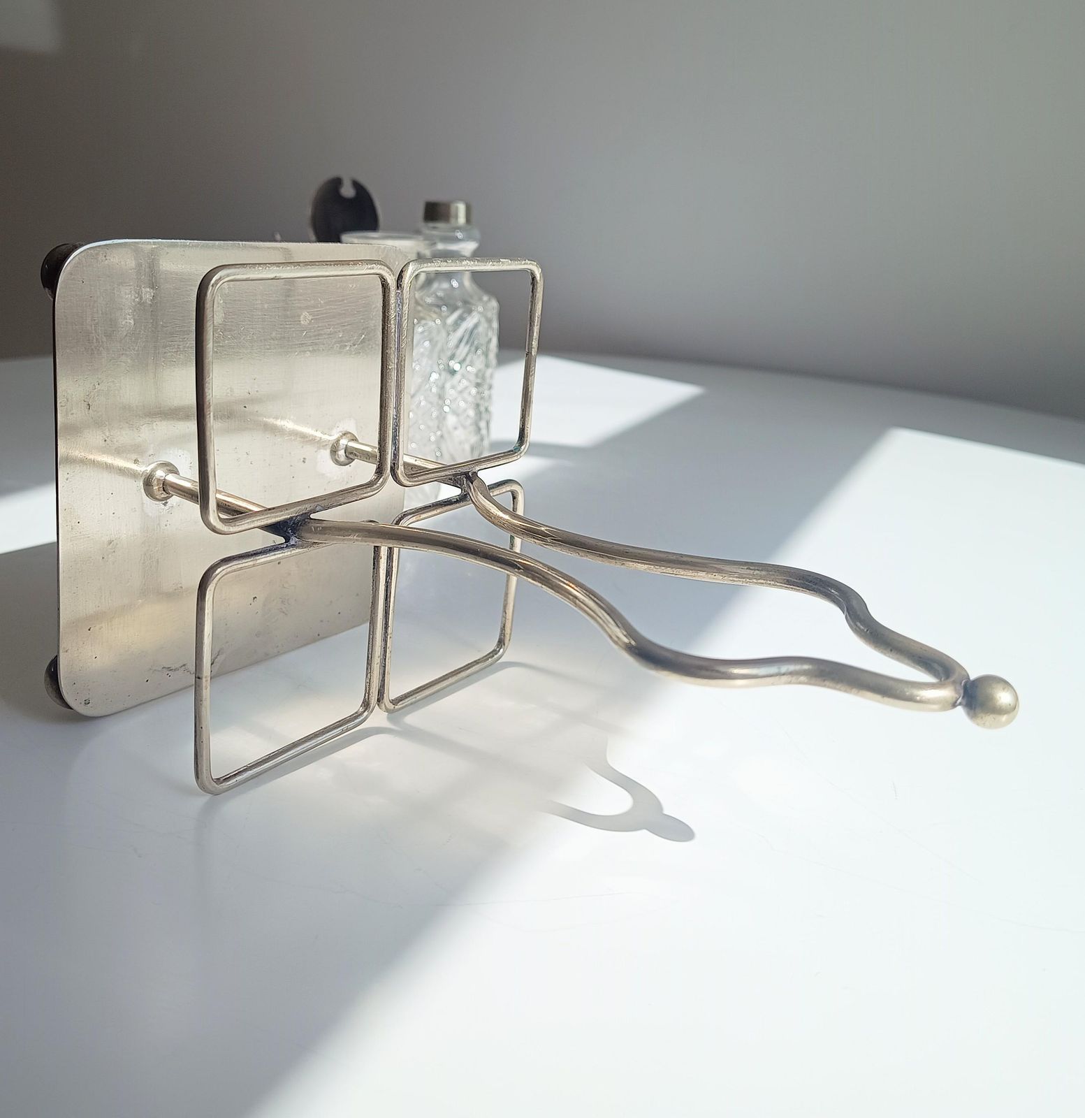 Antique Silver Plate Cruet Stand & 4 Cut Glass Condiment Bottles, England, Circa 1915 photo vinterior