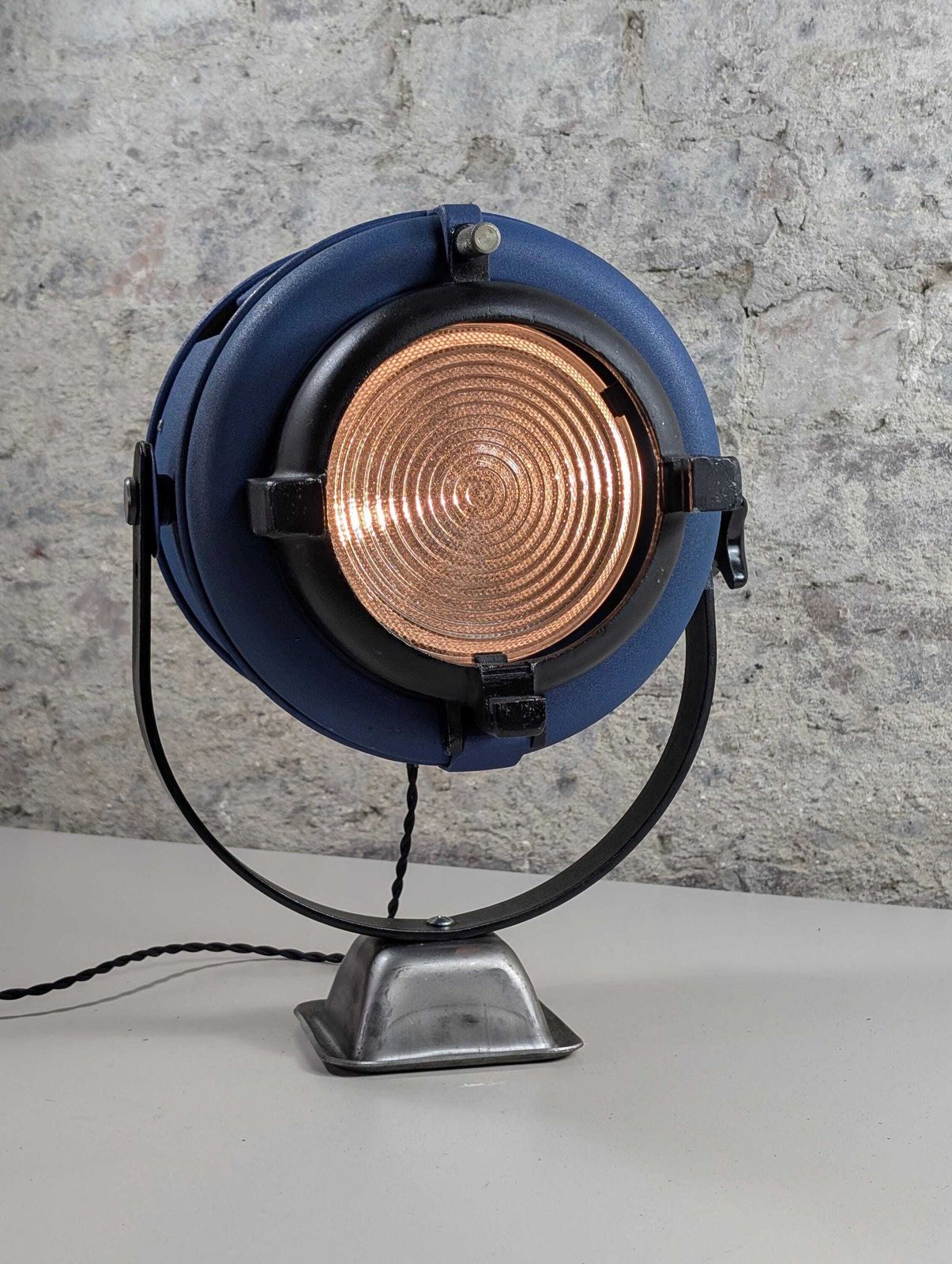 photo vinterior Vintage Industrial Stage Lamp 1980s Furse Spotlight Blue Theatre Light Desk Lamp E27 Pat Tested Loft Lighting