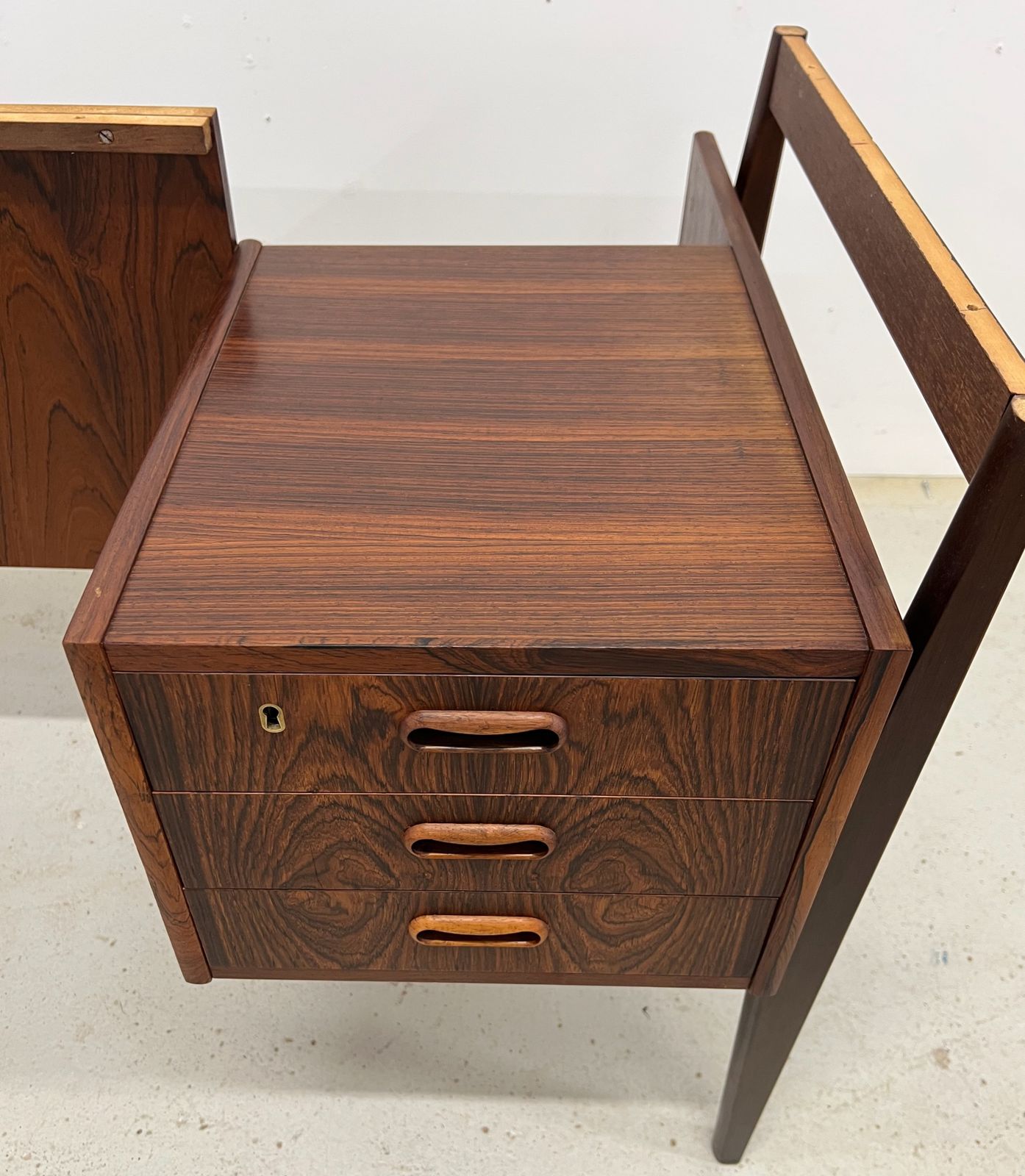 Rosewood 'Floating' Desk By Gunnar Nielsen For Tibergaard, 1960s. photo 1700.0