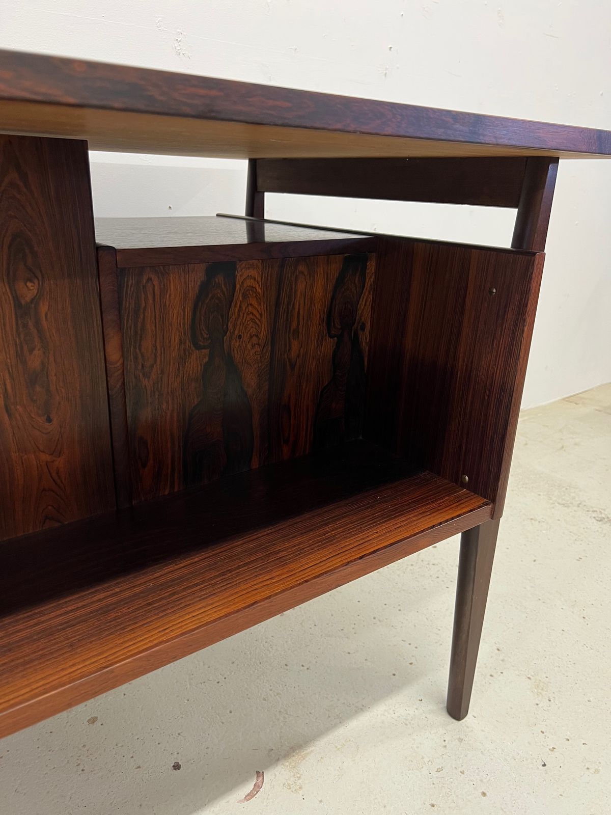 Rosewood 'Floating' Desk By Gunnar Nielsen For Tibergaard, 1960s. photo vintage