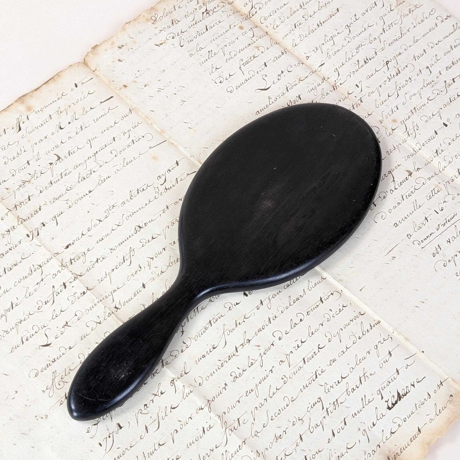 Antique Ebonised Wood Hand Mirror With Silver Initial D, Late 19th Century Black Oval Victorian Beveled Glass Vanity Accessory, photo vintage