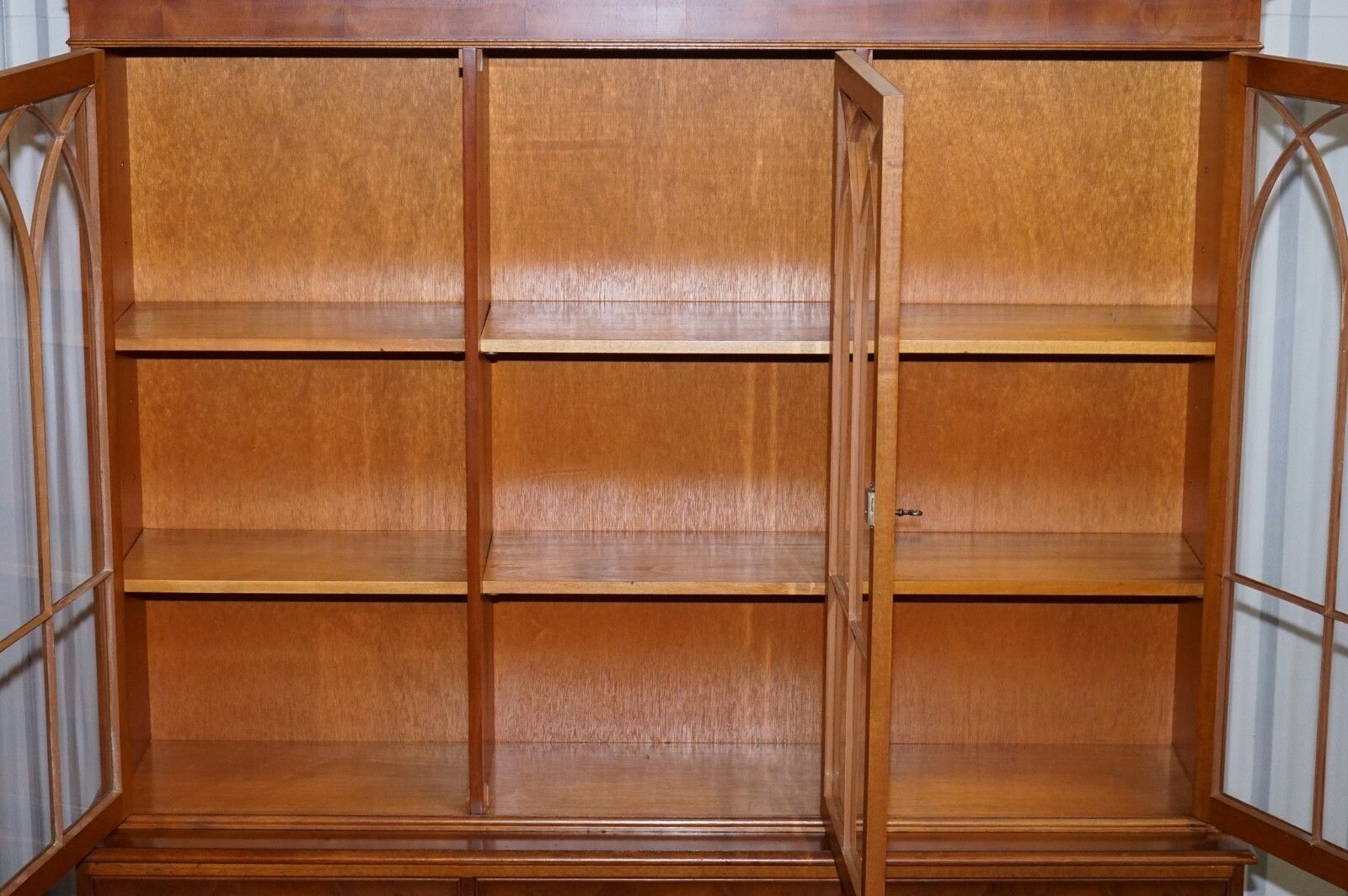1550.0 Vintage English Burr Yew Wood 3 Door Glazed Display Bookcase Cabinet photo