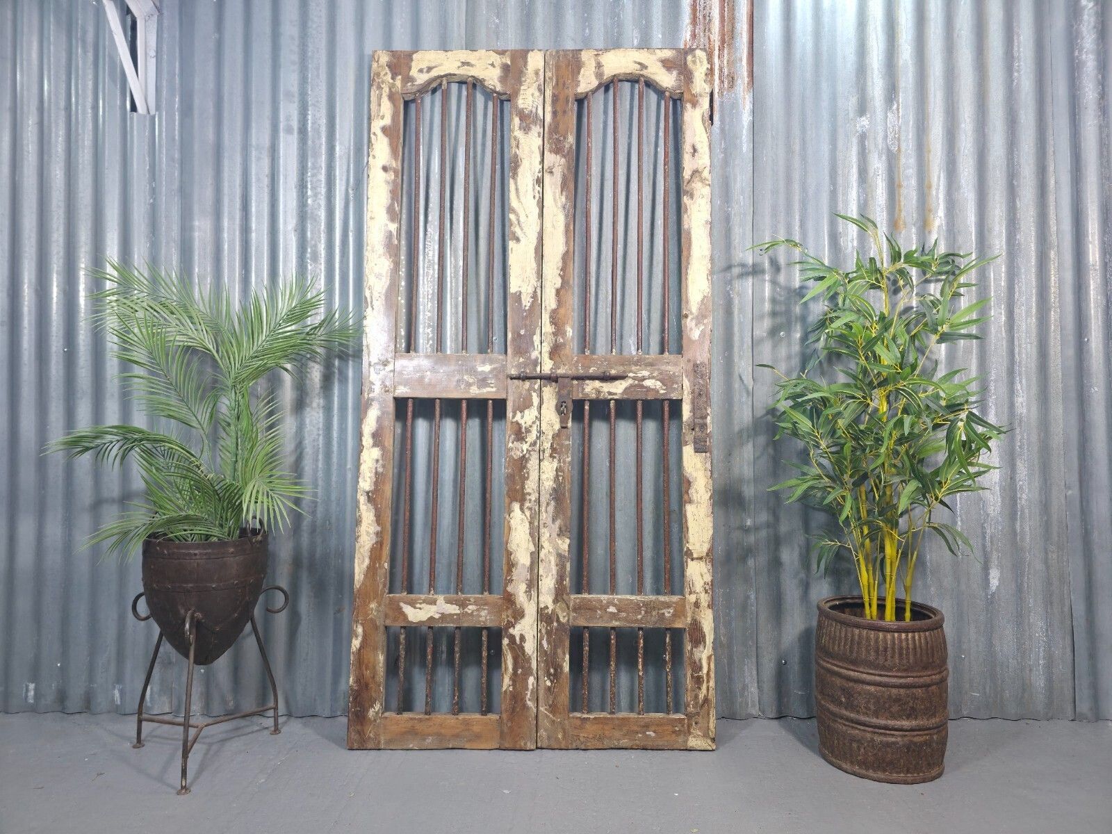 245.0 Pair Vintage Rustic Indian Wooden Iron Doors Garden Gates Room Divider Screen photo