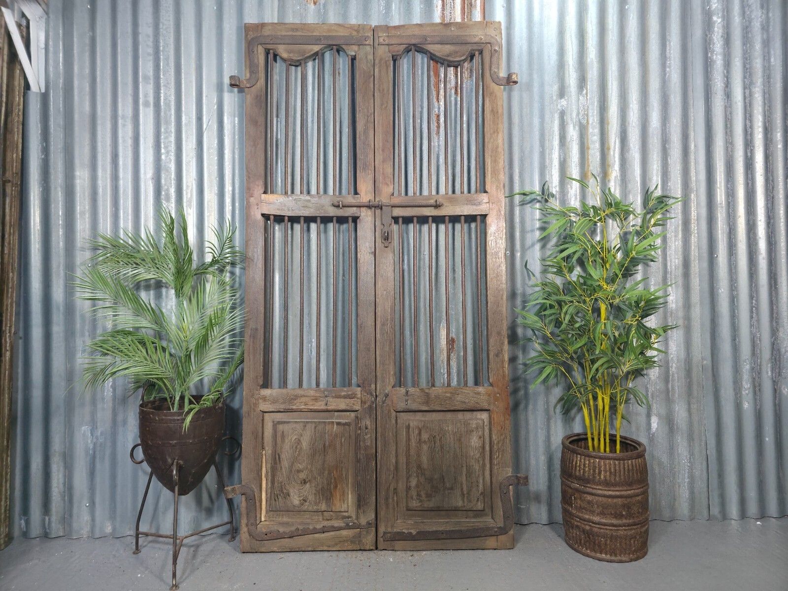 Pair Vintage Rustic Indian Wooden Iron Doors Garden Gates Room Divider Screen