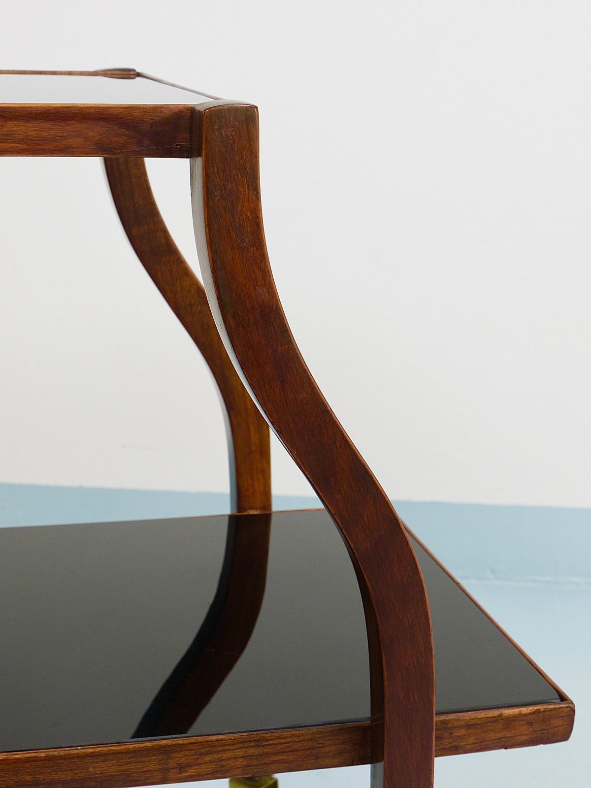 photo vinterior Oswald Haerdtl Curved Walnut & Glass Bar Cart, Serving Trolley, 1950s