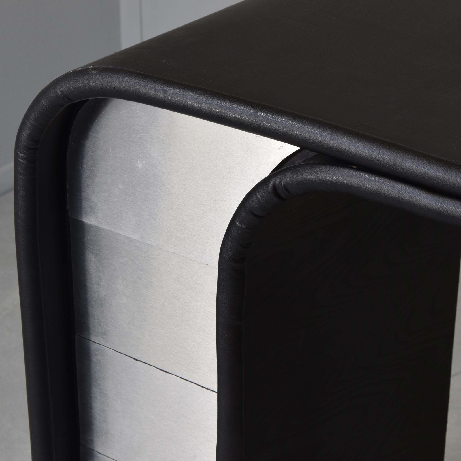 Furniture Consolle Postmodern Manifattura Italiana 1980s. photo