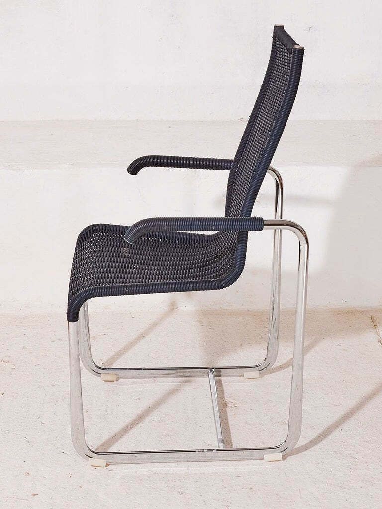 Tecta "D25" Hoge Rug Vrijdragende Stoel, Bauhaus Traditie, Duitsland, Jaren 1980–1990 photo Meubels