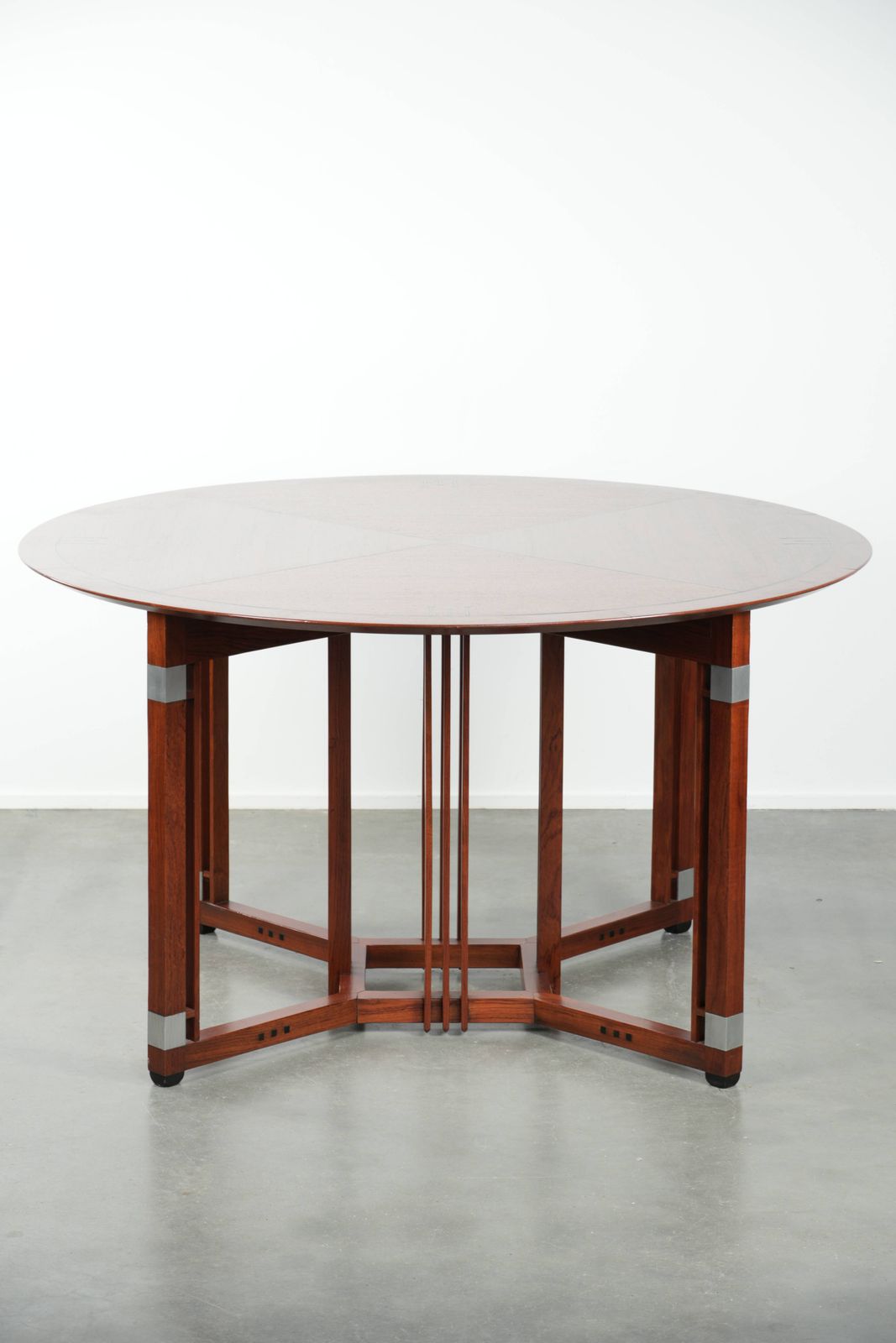 Round Art Deco Schuitema Design Dining Table For 4 People From The Decoforma Series In Good Condition. photo for sale