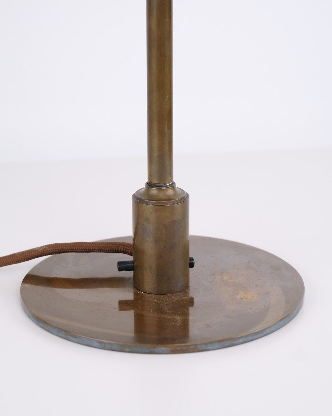 Poul Henningsen Table Lamp Model Ph 4/3 In Burnished Brass For Louis Poulsen, 1930s. photo Lighting