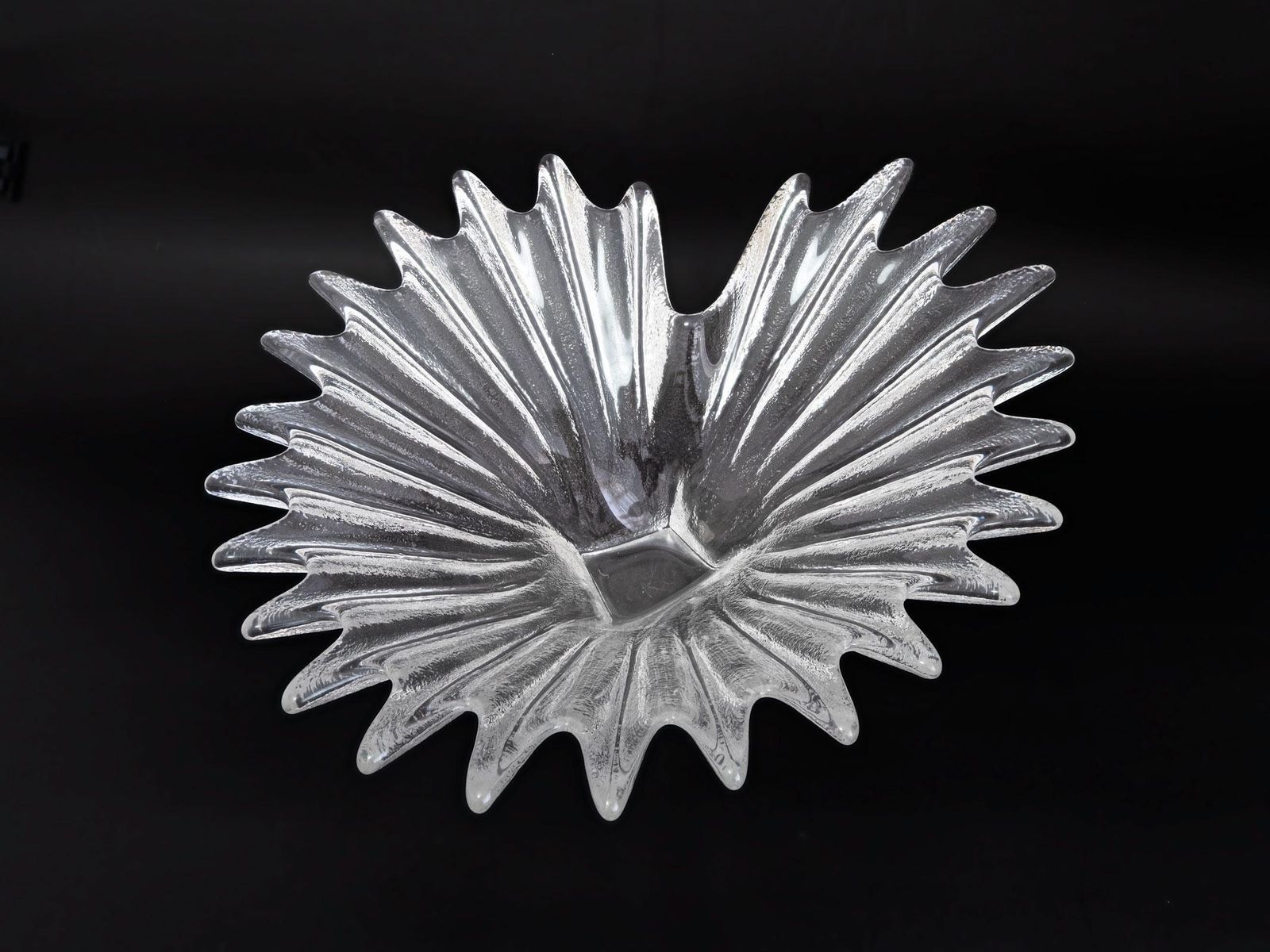 Dartington Glass Anita Harris Design Palm Dish   1980's Twentieth Century Home Decor