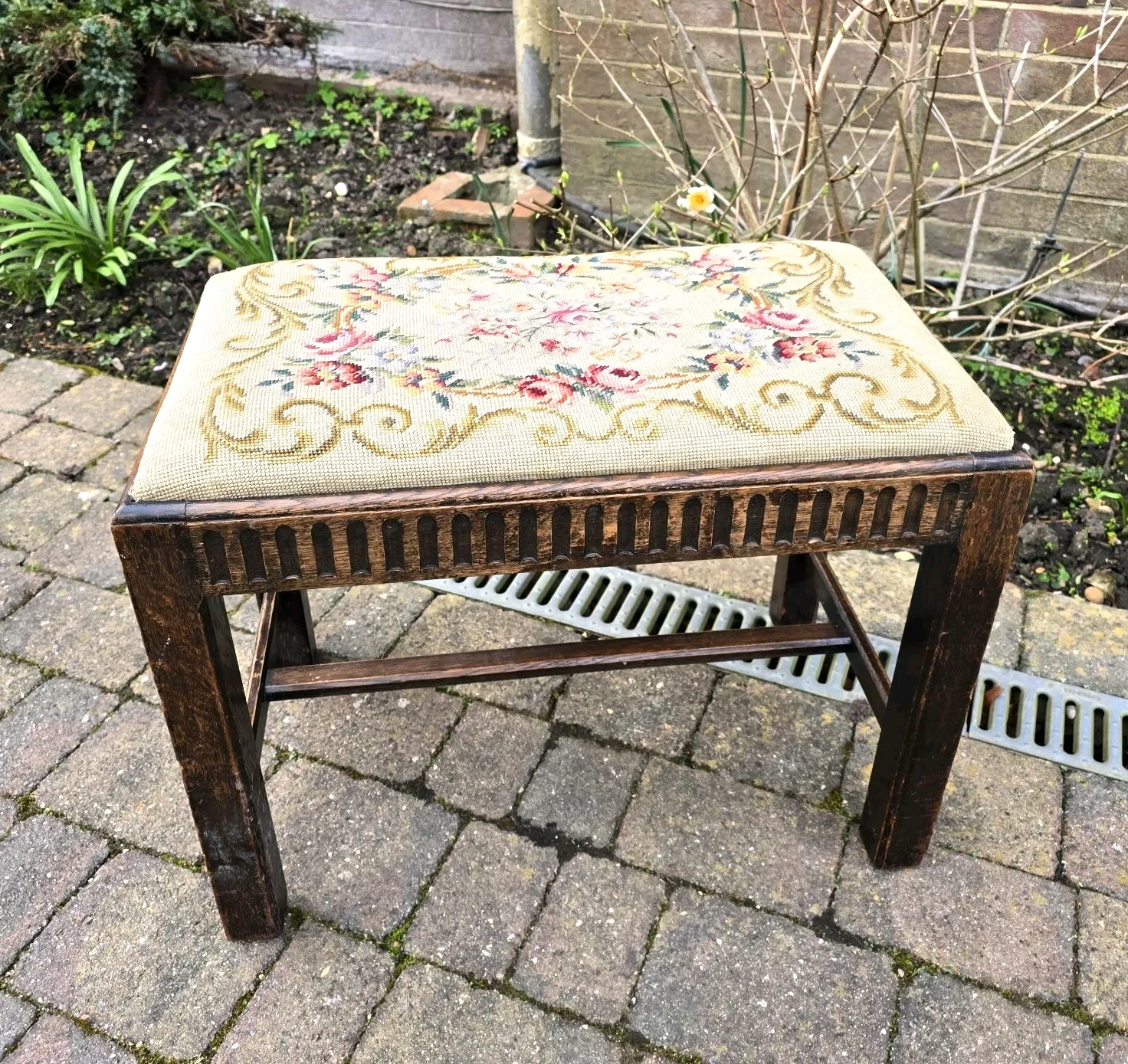 Furniture Vintage Wooden Stool Bench Tapestry Woven Floral Arts & Crafts Cottagecore 60 Cm photo