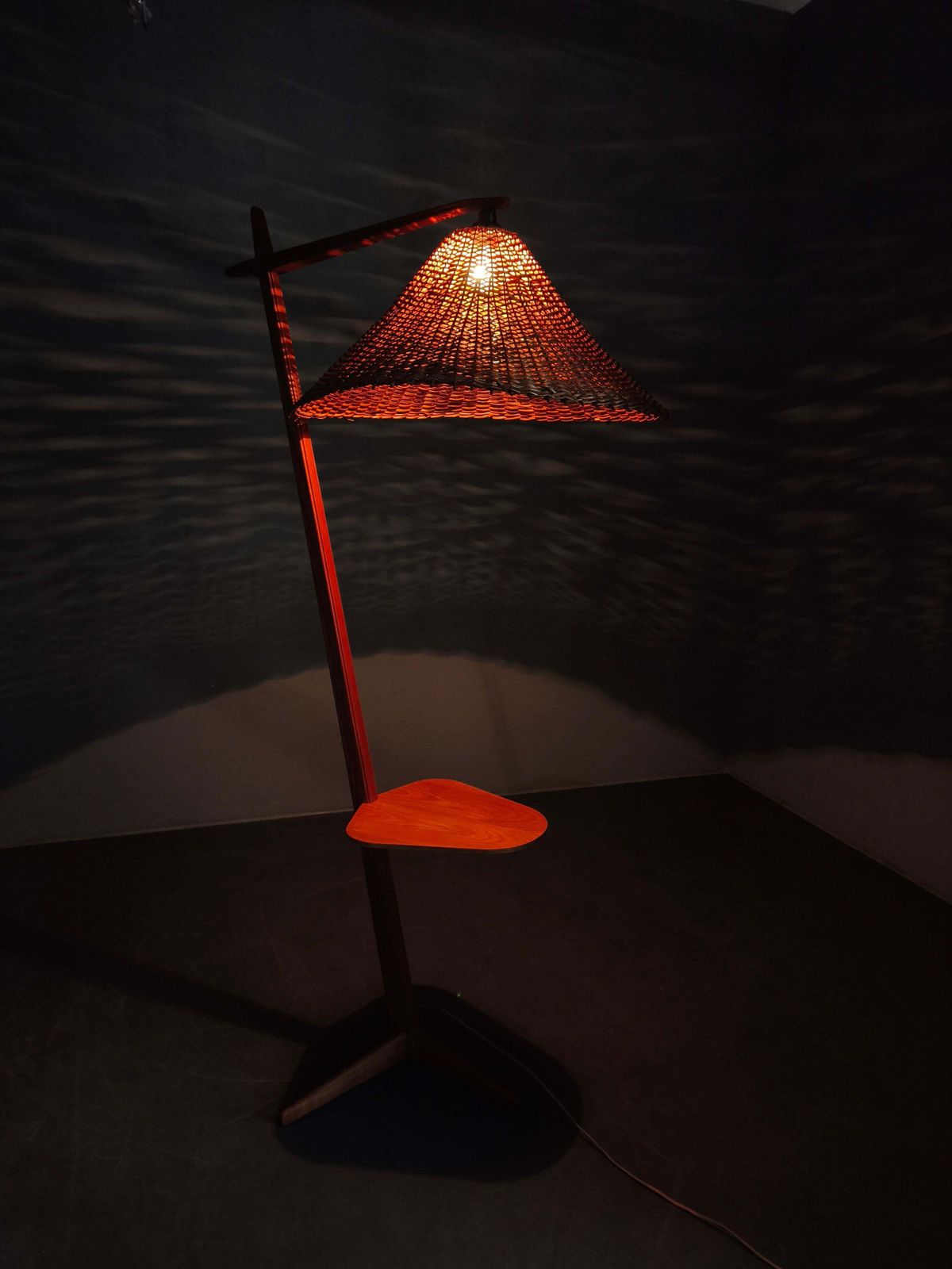 photo vintage Mid Century Floor Lamp With Rattan Shade, Czechoslovakia, 1960s