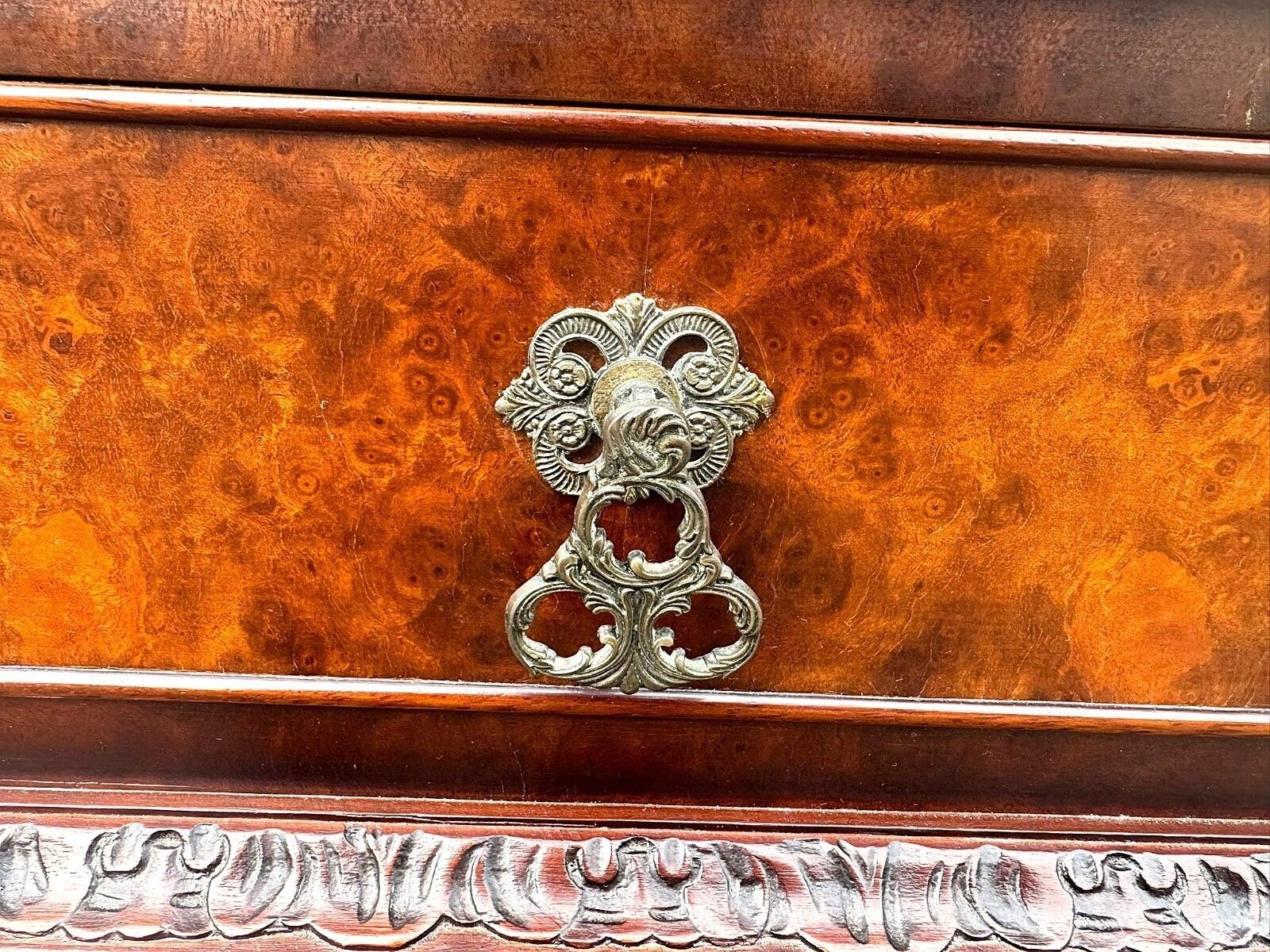 Furniture Queen Anne Style Burr Walnut Cocktail Cabinet / Drinks Cabinet photo