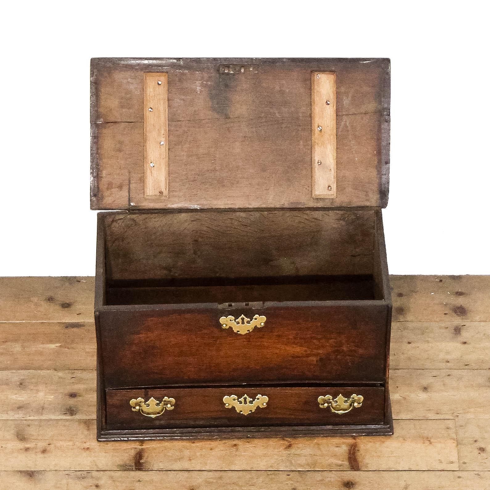 Antique Welsh Oak Coffer Bach | Antique Furniture | Antique Trunk | Antique Oak Blanket Box | Antique Storage photo vintage