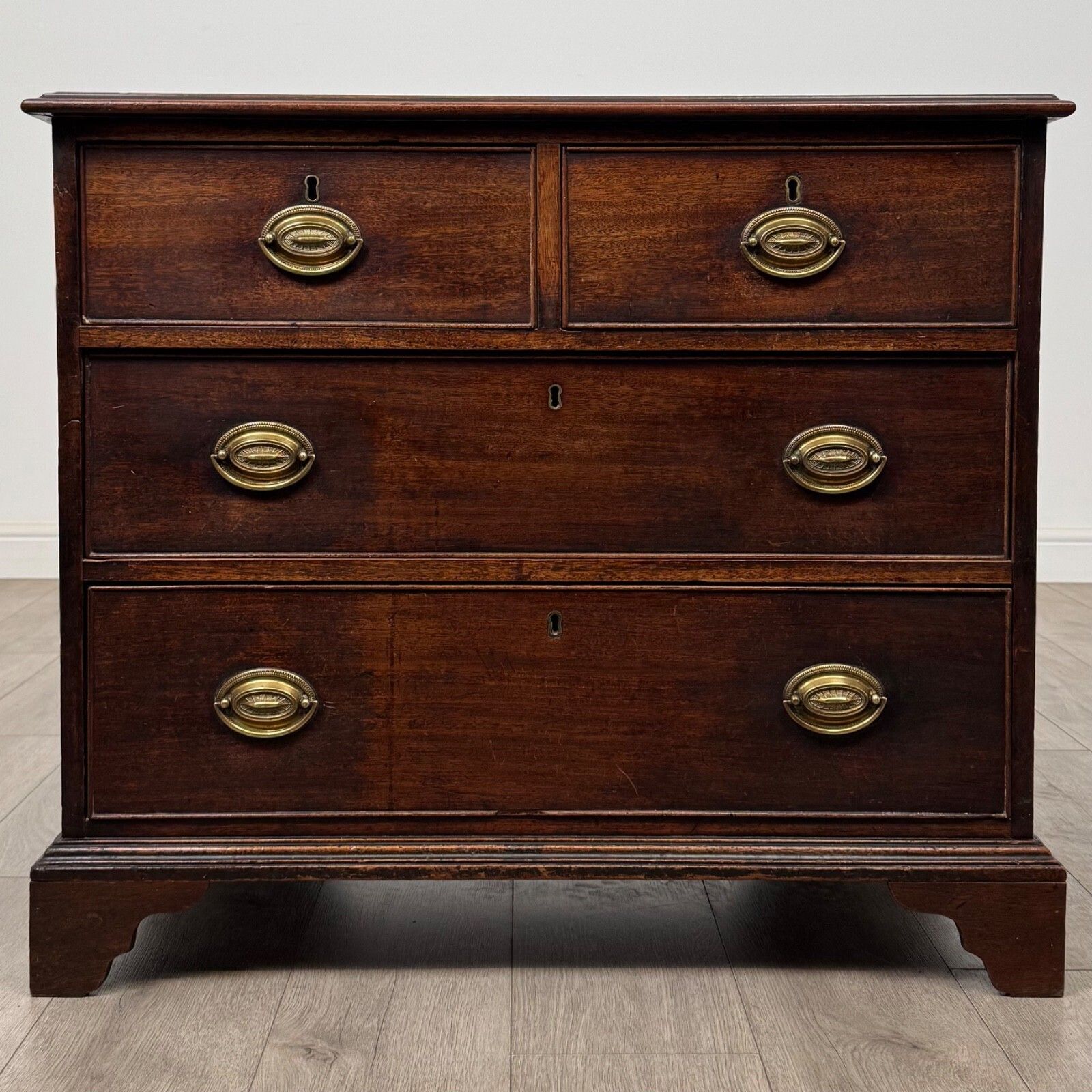 Antique 18th Century Small Georgian Chest Of Drawers ( Af 5447 )
