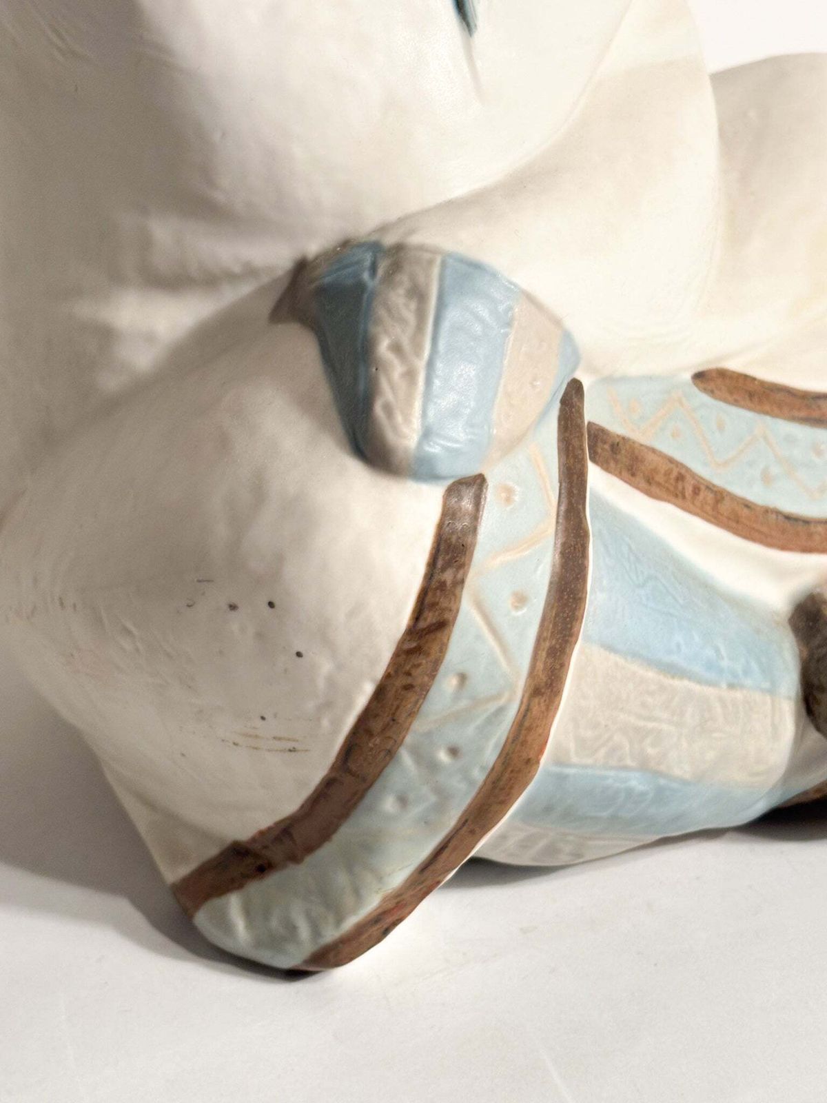 Art Stoneware Eskimo Sculpture By Juan Huerta For Lladró 1990s photo