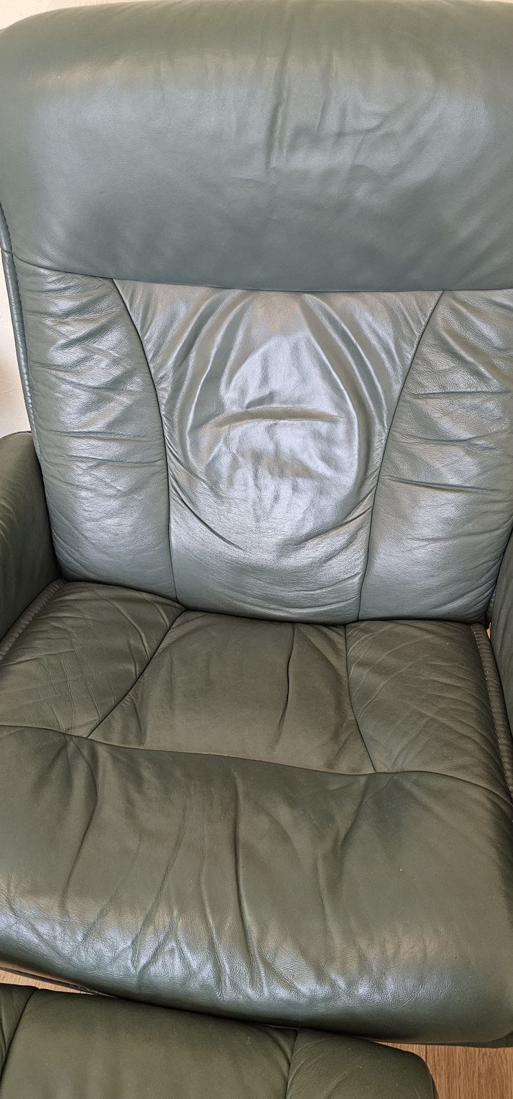 Ekornes Stressless 'Mayfair' (Large) Recliner With Footstool photo vintage