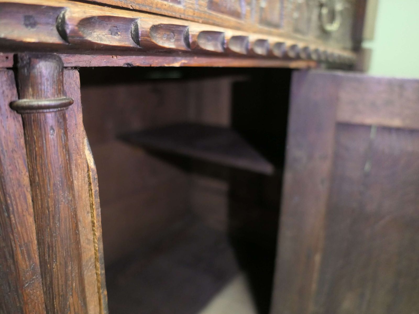 17th Century Carved Oak Court Cupboard, Cottage Livery Cupboard photo vinterior