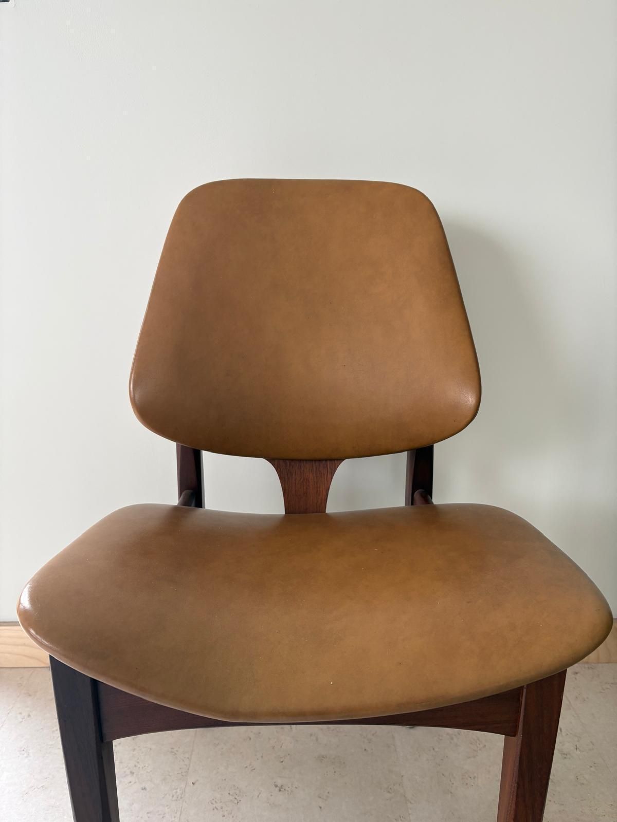 Pair Of Elliotts Of Newbury Teak And Leather Dining Chairs photo buy