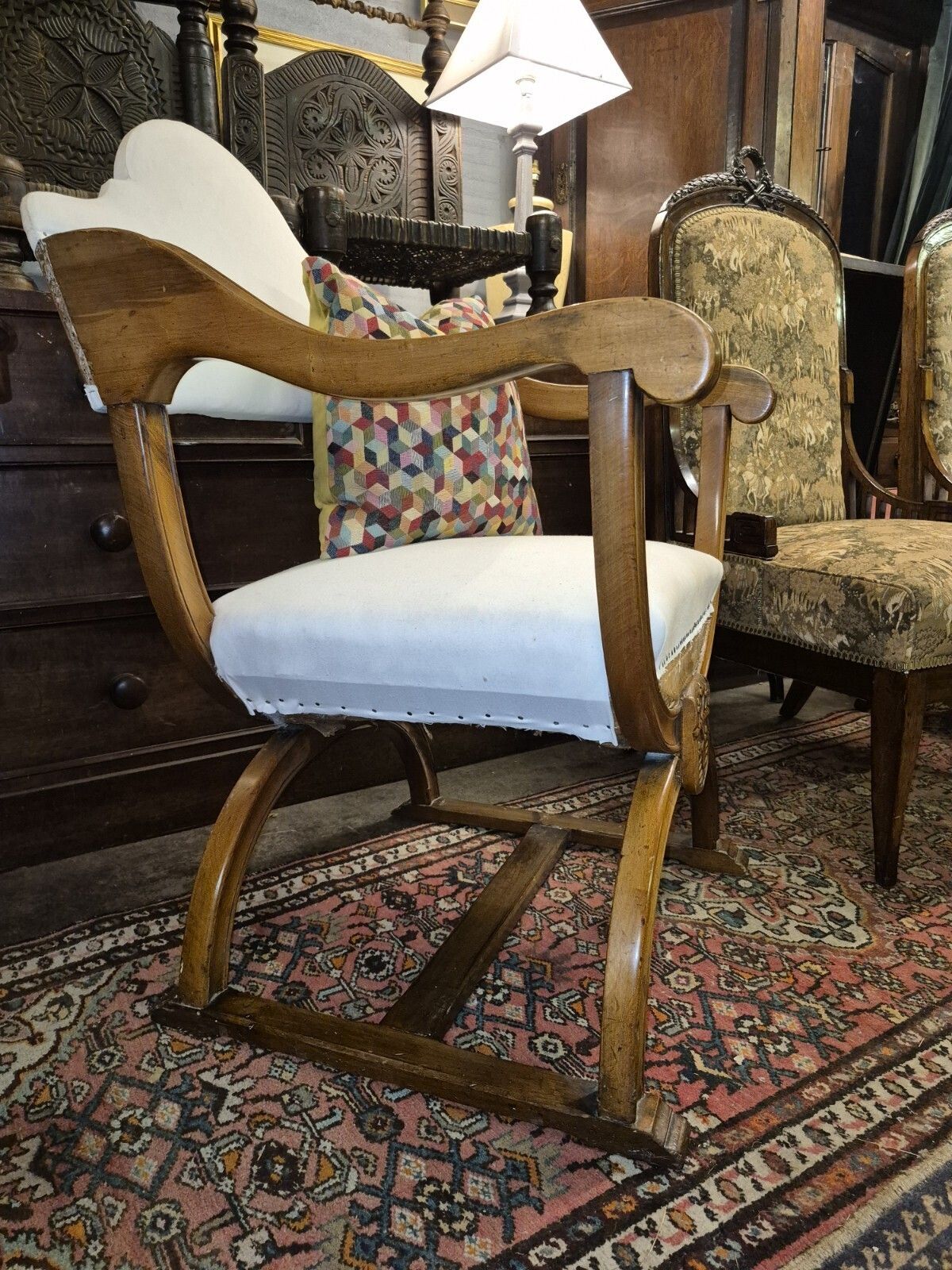 photo vintage An Epic Sturdy In Calico Iconic X Frame Victorian Armchair In Creamy Satinwood