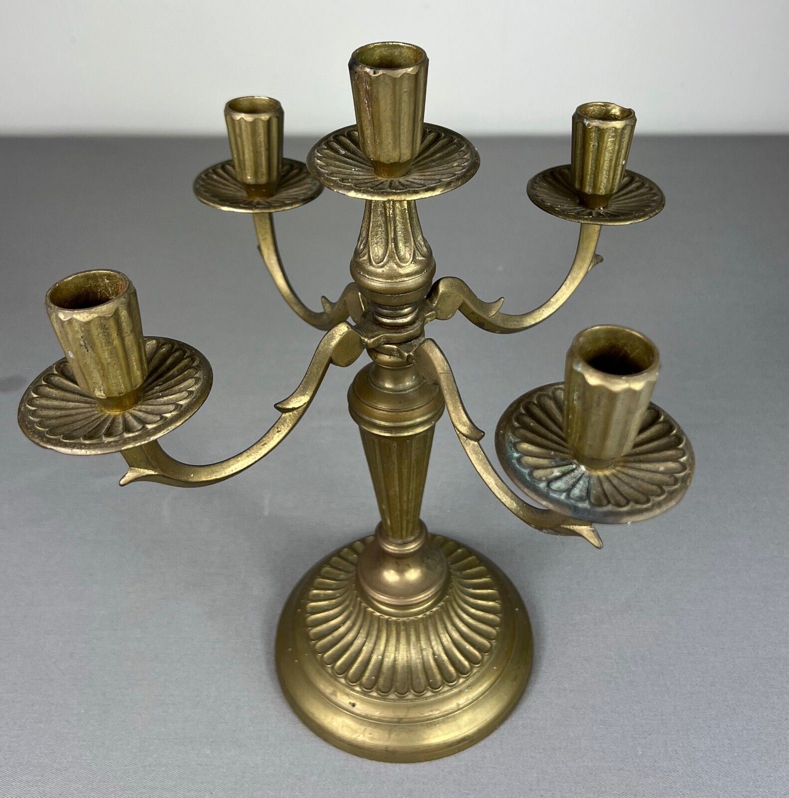 photo furniture Candelabra Vintage French Style Metal Gold 5 Arm Candle Holder Pair Lot 5075.